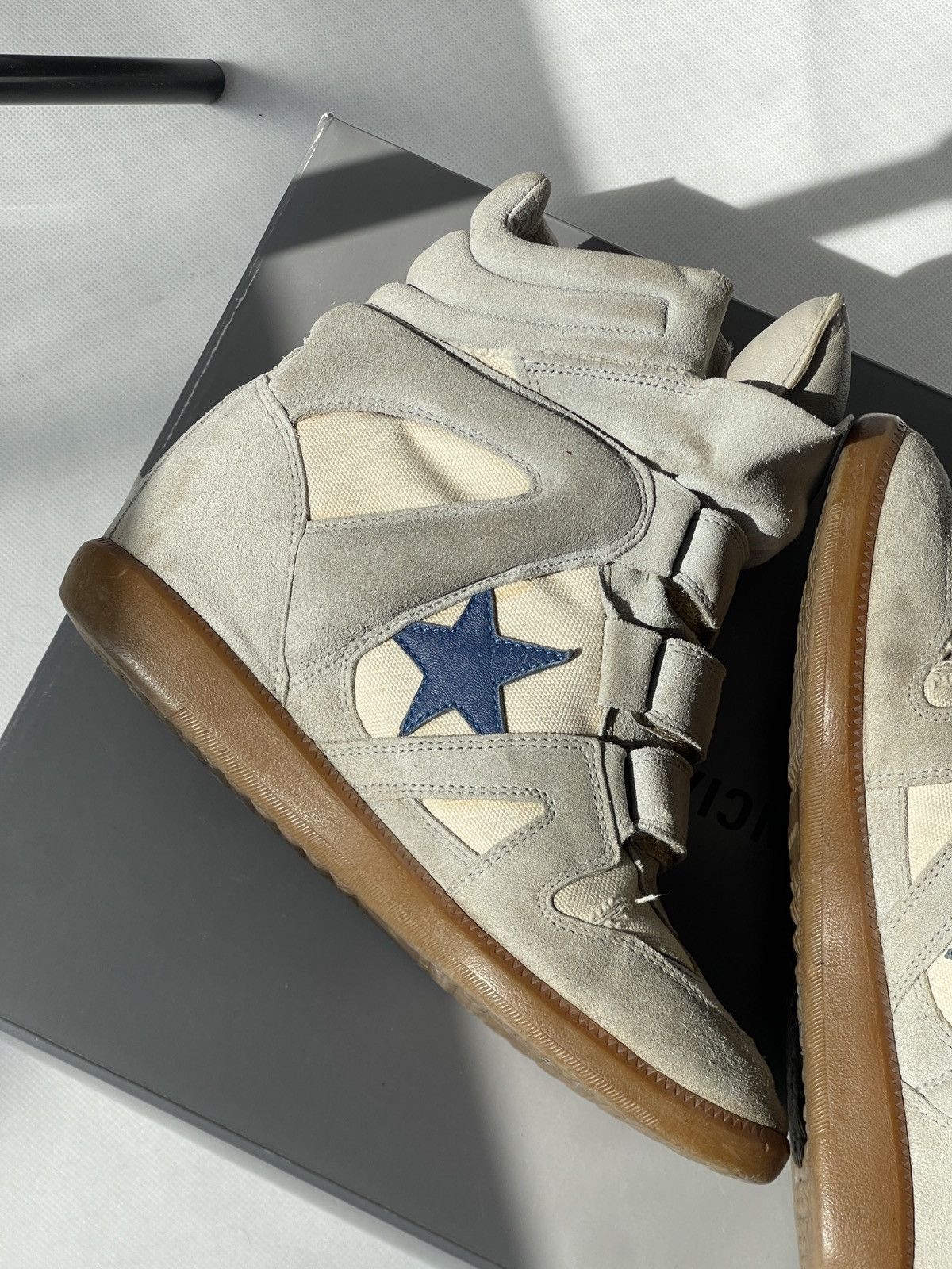 Isabel Marant Authentic Isabel Marant Etoile Bekett sneakers Suede Wedge Size US 7 / IT 37 - 17 Thumbnail