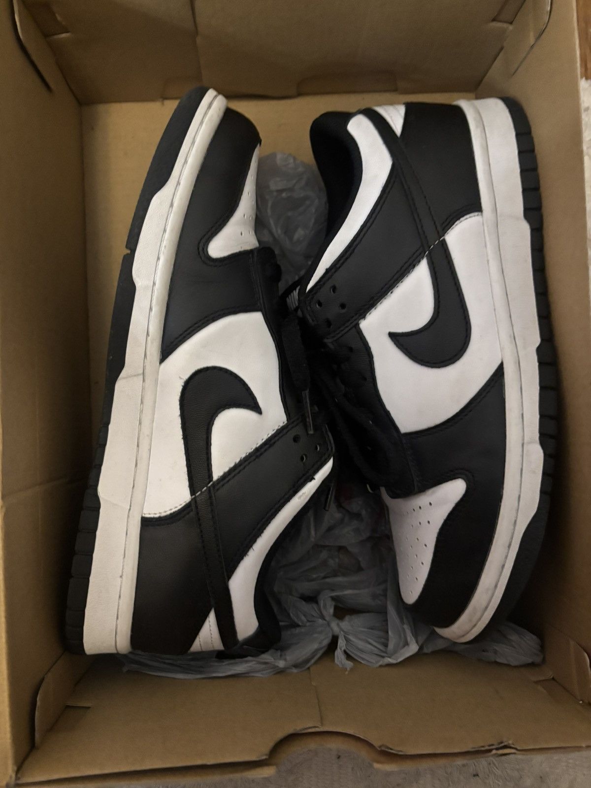 Nike Panda Dunk low Size 6.5 Y Size US 6.5 / EU 39-40 - 2 Thumbnail