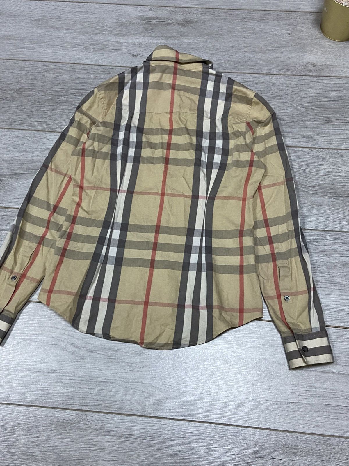 Burberry Burberry over check London shirt nova buttons up Size S / US 4 / IT 40 - 7 Thumbnail