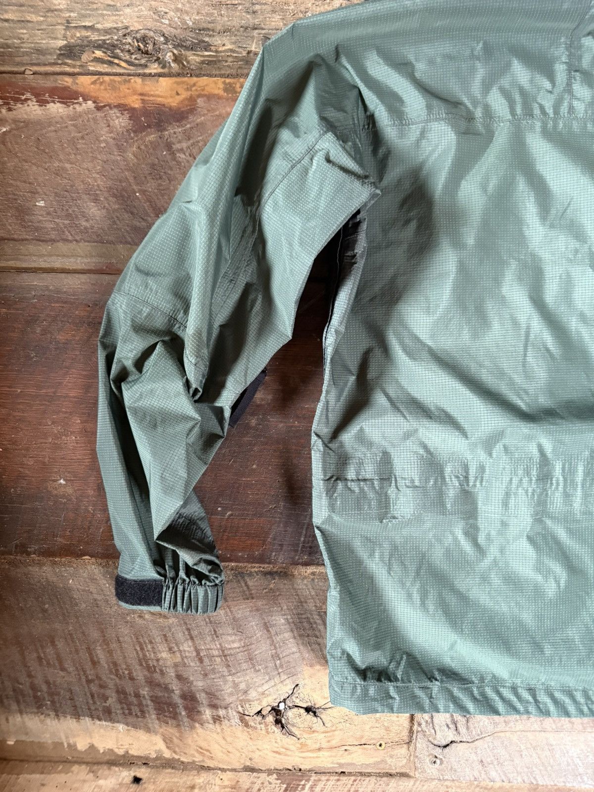Mountain Hardwear Mountain Hardwear Gore Tex Paclite Jacket Size US M / EU 48-50 / 2 - 18 Thumbnail