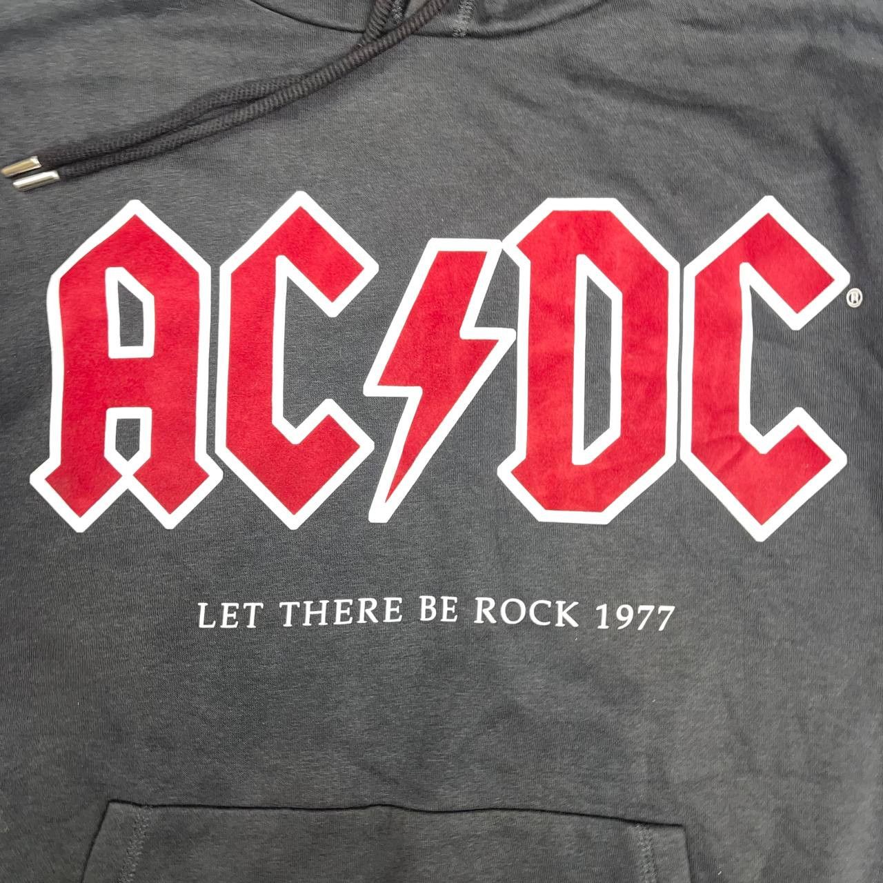Vintage H&M ACDC Back In Black Tour Graphic Hoodie L Music Size US L / EU 52-54 / 3 - 6 Thumbnail