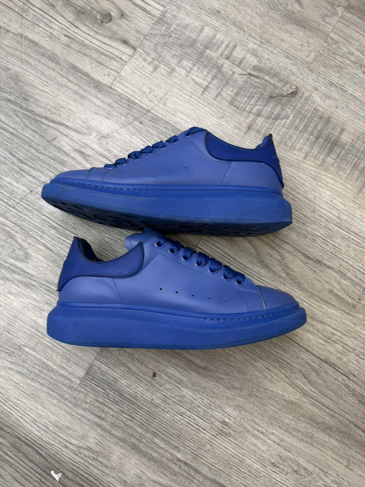 Alexander McQueen Alexander Mcqueen Oversized Sneaker (Cobalt Blue) Size US 9 / EU 42 - 2 Thumbnail