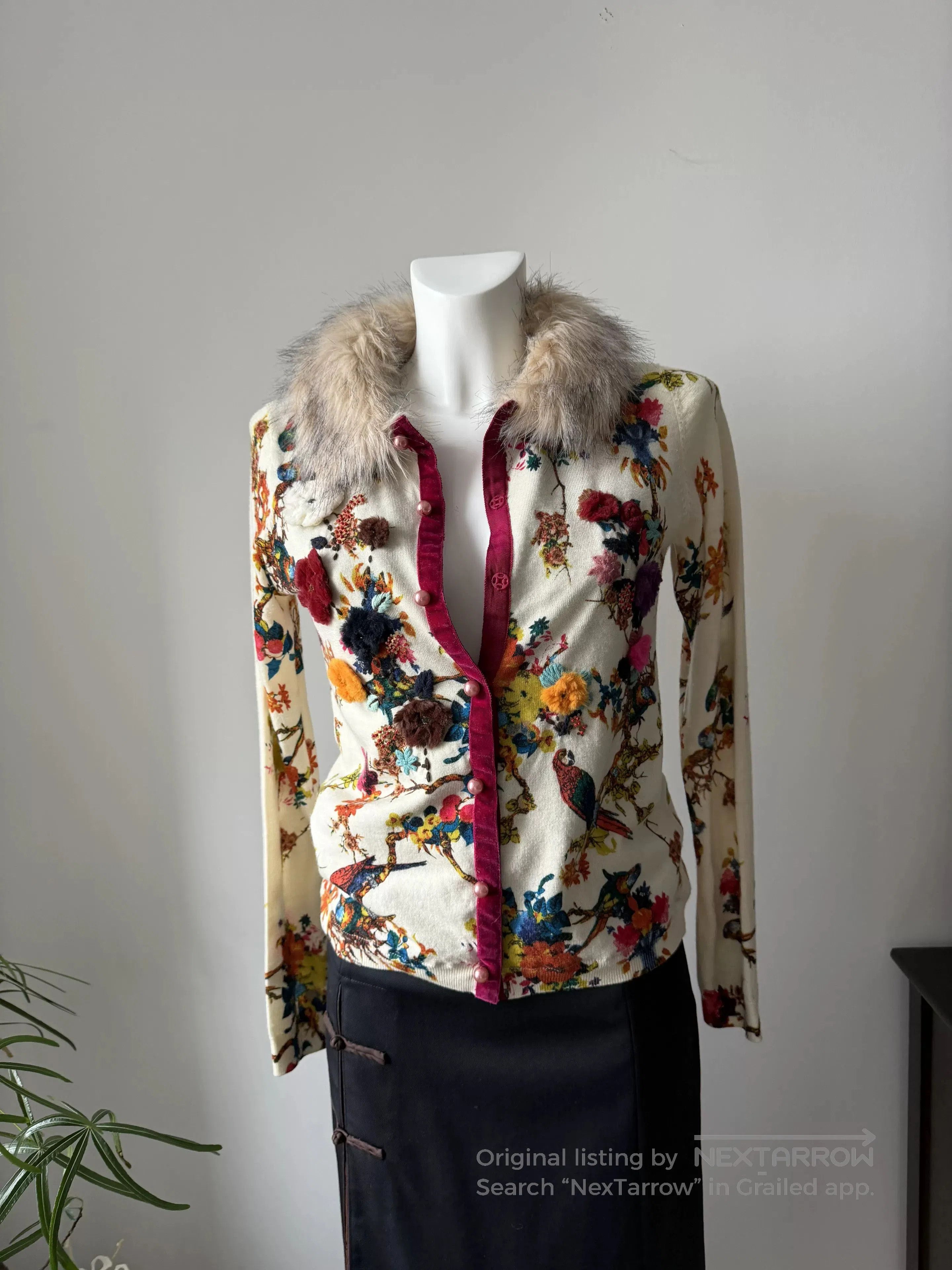 TWINSET TWINSET Floral Bird Embroidery Fur Collar Knit Jacket. Size M / US 6-8 / IT 42-44 - 6 Thumbnail