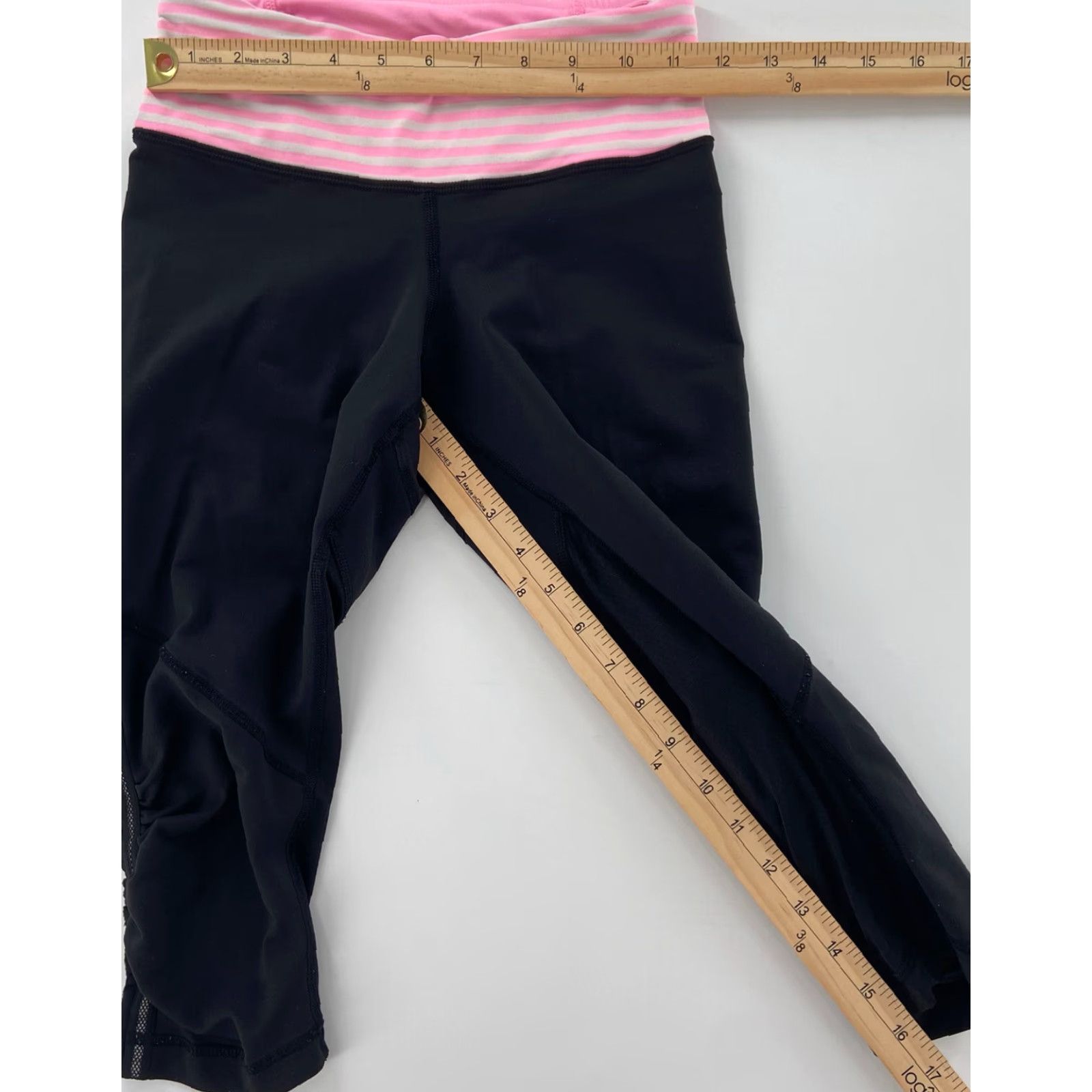 Lululemon Lululemon Leggings Size 4 Cropped Black Pink Pockets Yoga Activewear Womens Size 27" / US 4 / IT 40 - 6 Thumbnail