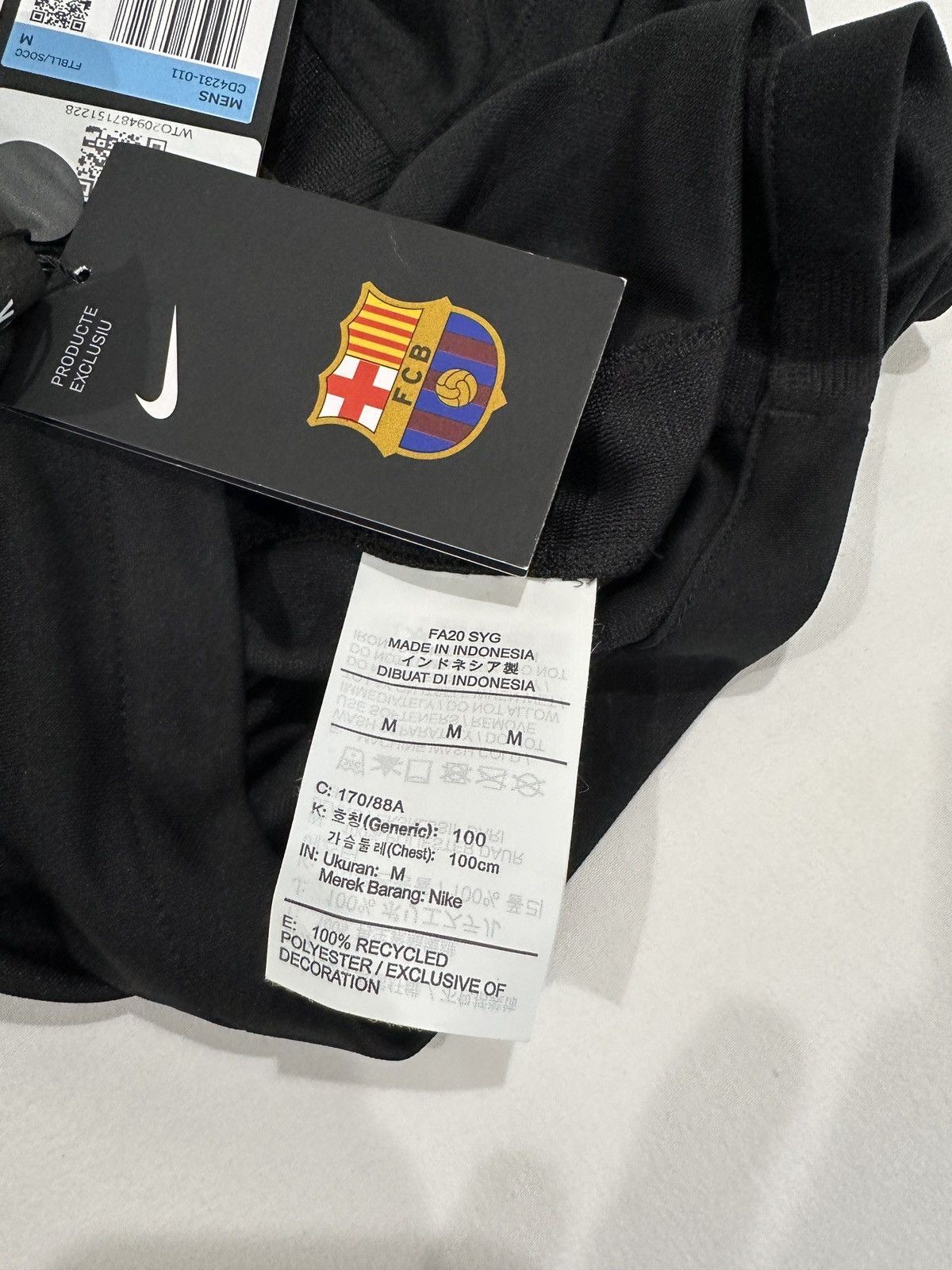 Nike FC Barcelona Black & Gold 20-21 Away Jersey Size US M / EU 48-50 / 2 - 10 Thumbnail
