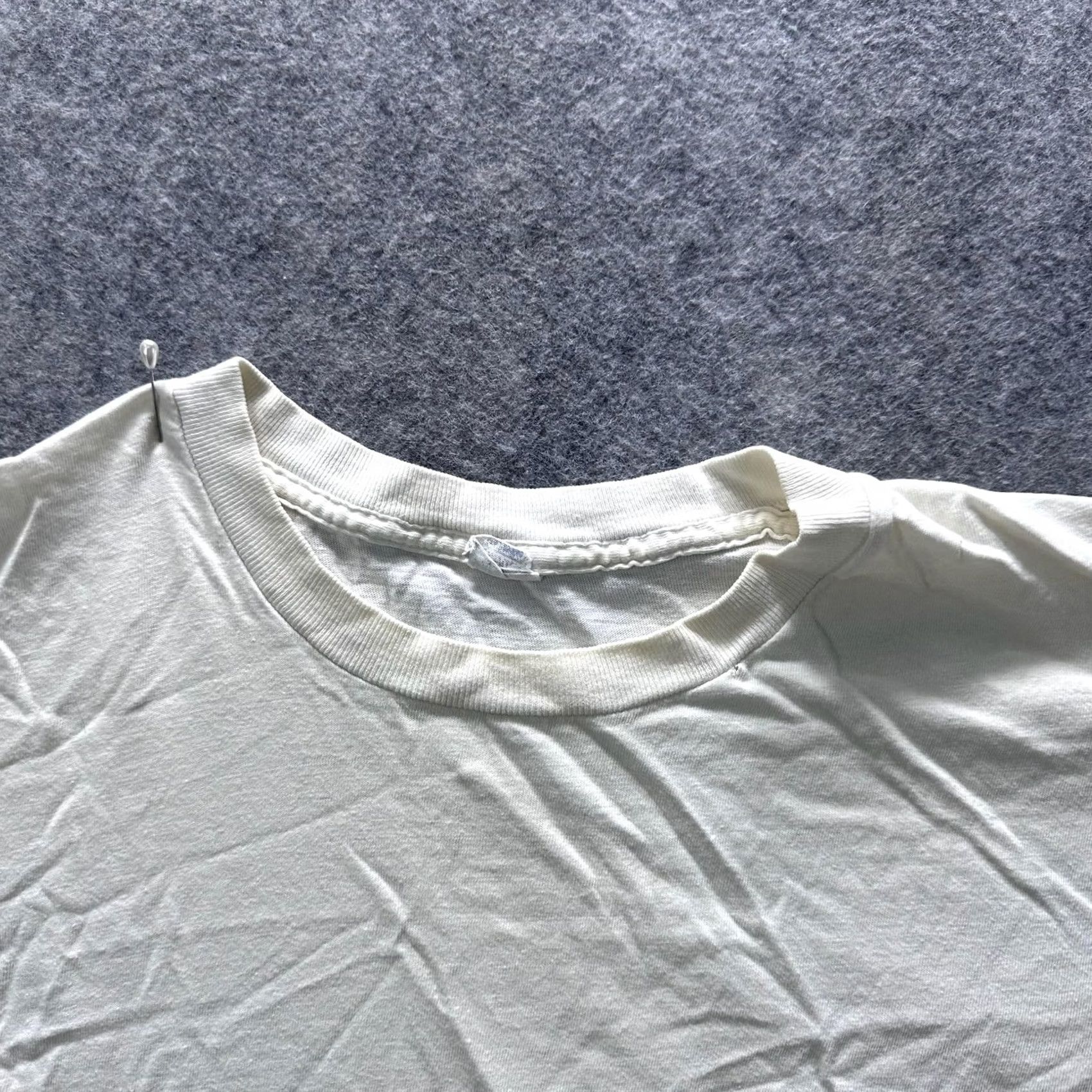 Vintage Shirt Mens M White Solid Crewneck Cotton Jersey Lightweight Tee Short Sleeve Summer Mens Size US M / EU 48-50 / 2 - 2 Thumbnail