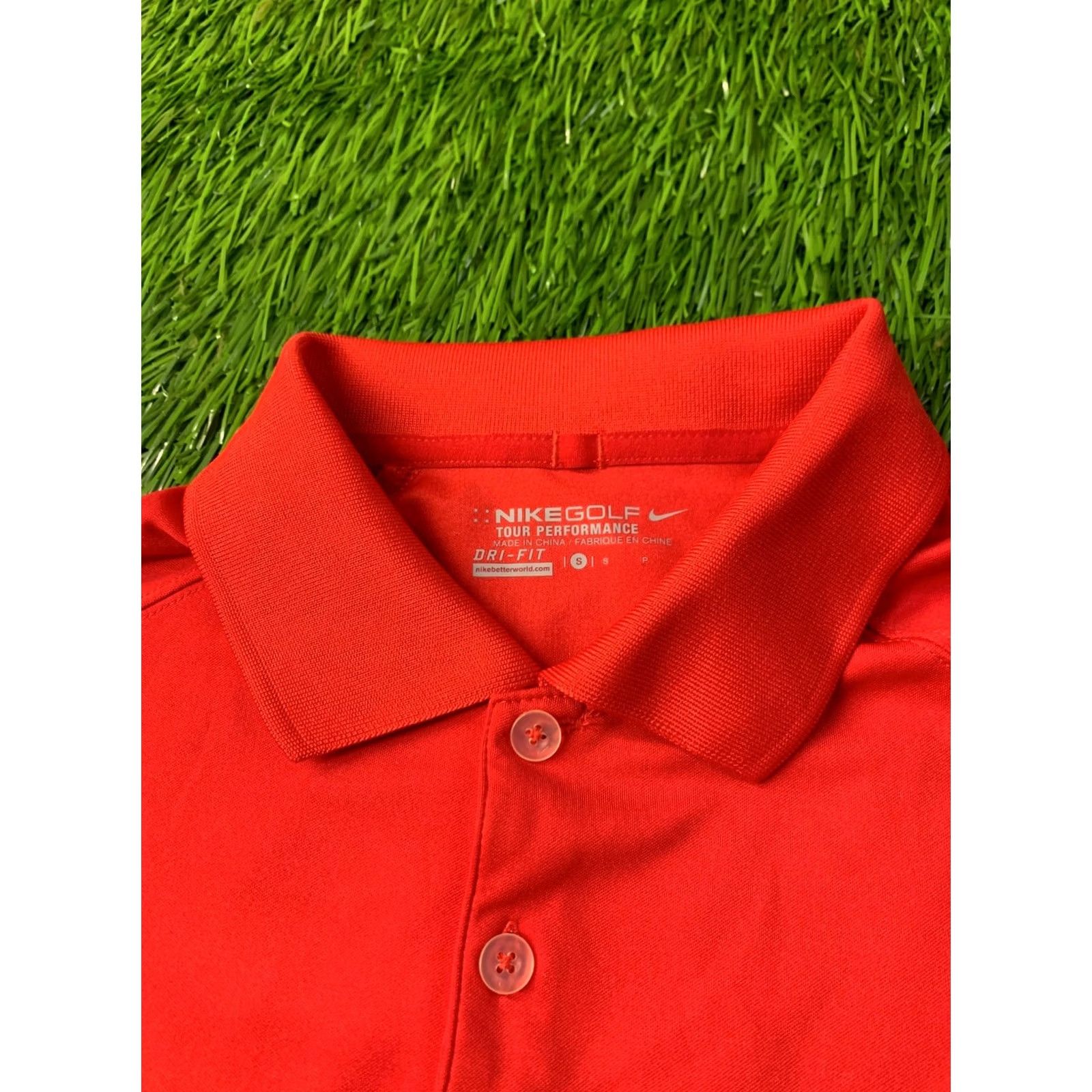Nike NIKE GOLF DRI-FIT 2015 MEN POLO SHIRT JERSEY RED XS S M L - Adult Regular Size Fitted Short Sleeve Polo Nike Golf Tout Performance Dri-Fit Shirt Size US L / EU 52-54 / 3 - 4 Thumbnail