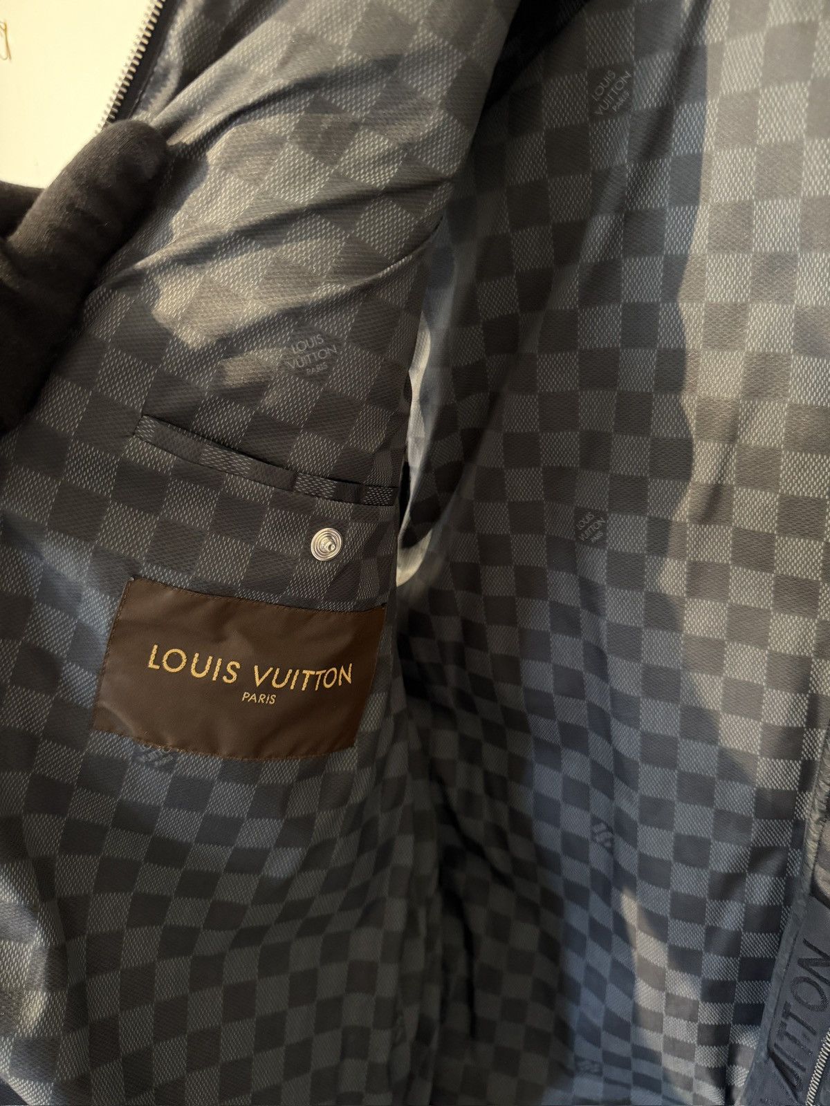 Louis Vuitton Louis Vuitton Damier Graphite Multi-Pocket Down Vest (Gilet) Size US L / EU 52-54 / 3 - 11 Thumbnail