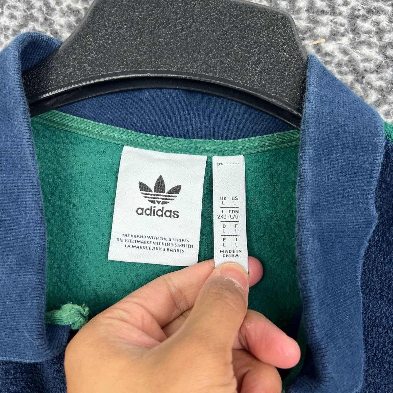 Adidas Adidas Originals Men Colorblock Fleece 1/4 Zip Pullover L Size US L / EU 52-54 / 3 - 2 Thumbnail