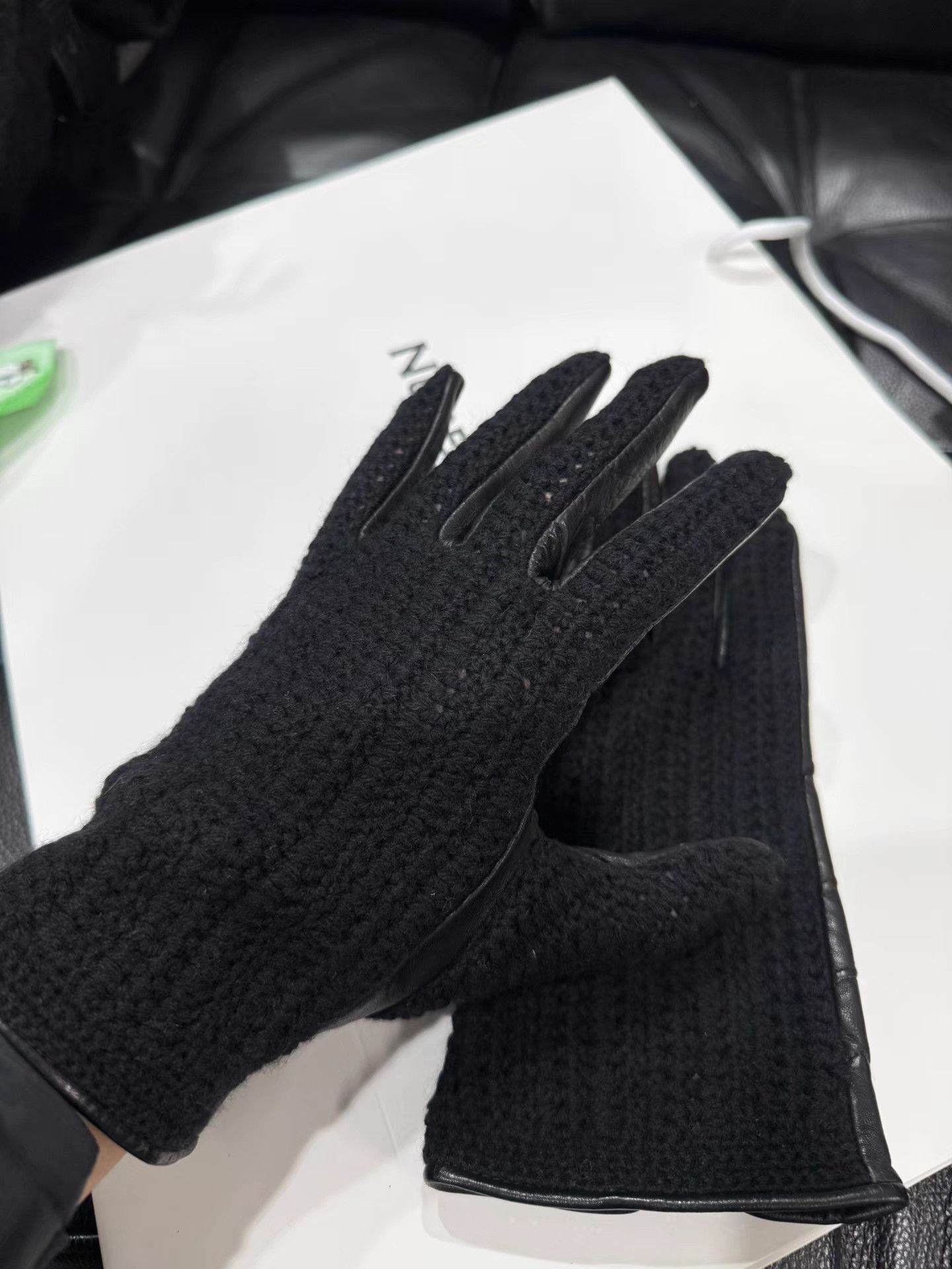 Dries Van Noten Dries van noten Sheepskin Patchwork Gloves K20 Size ONE SIZE - 5 Thumbnail