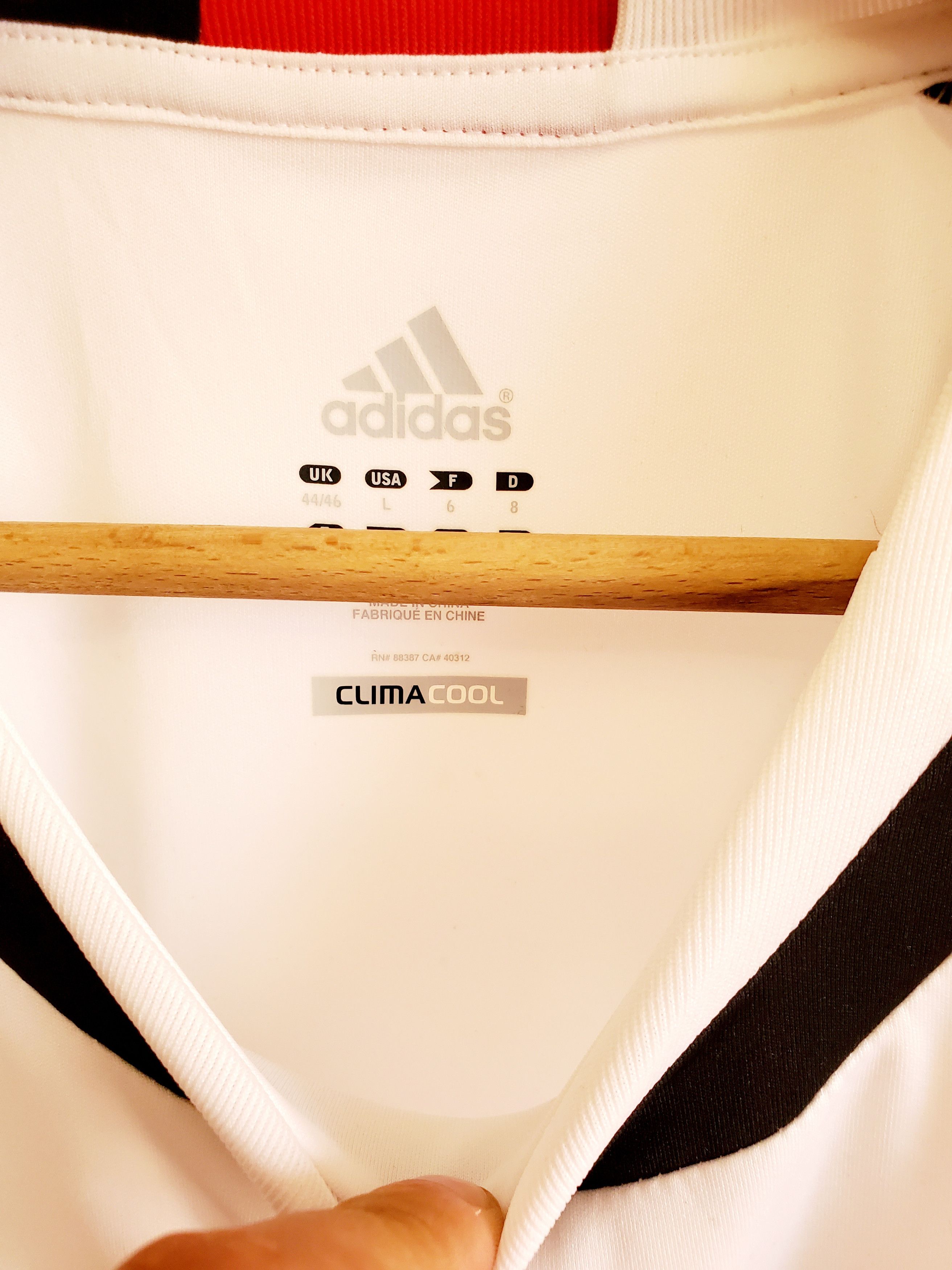 Adidas Liverpool Jersey Training Shirt Adidas size L Size US L / EU 52-54 / 3 - 3 Thumbnail