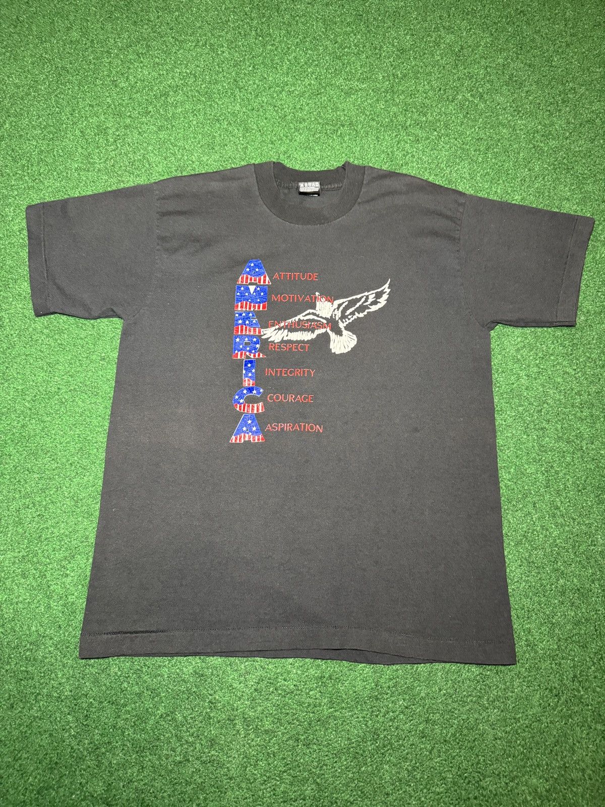 Vintage America USA Vintage 90s Truth Shall Make You Free T Shirt Size US L / EU 52-54 / 3 - 1 Thumbnail