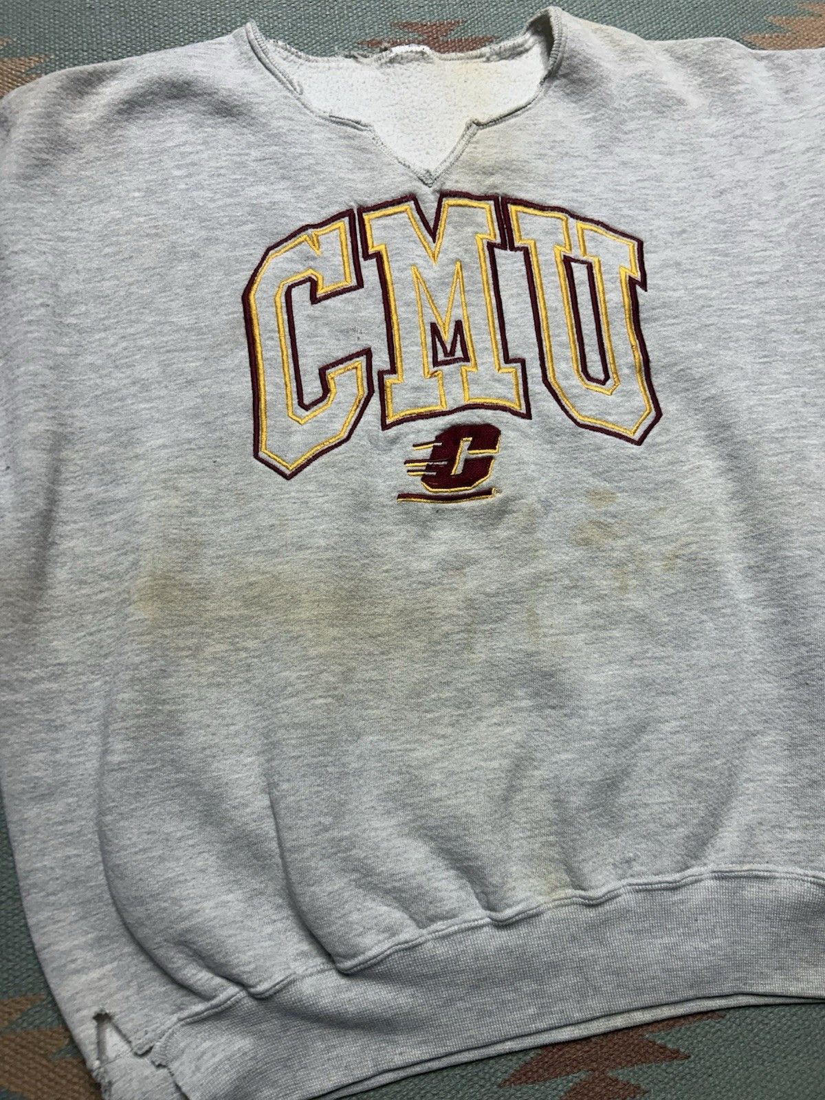 Vintage 80s Russell athletic sweatshirt CMU central Michigan L/XL Size US L / EU 52-54 / 3 - 2 Thumbnail