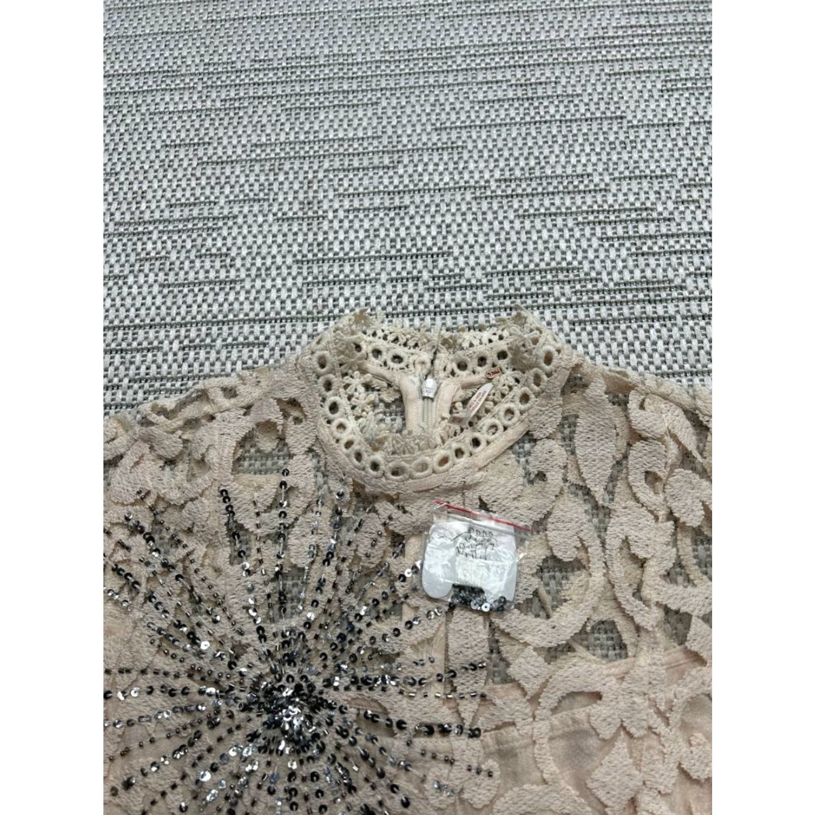 Free People Free People Dress Womens 0 Pink Floral Lace Sequin Blouson Size XS / US 0-2 / IT 36-38 - 2 Thumbnail