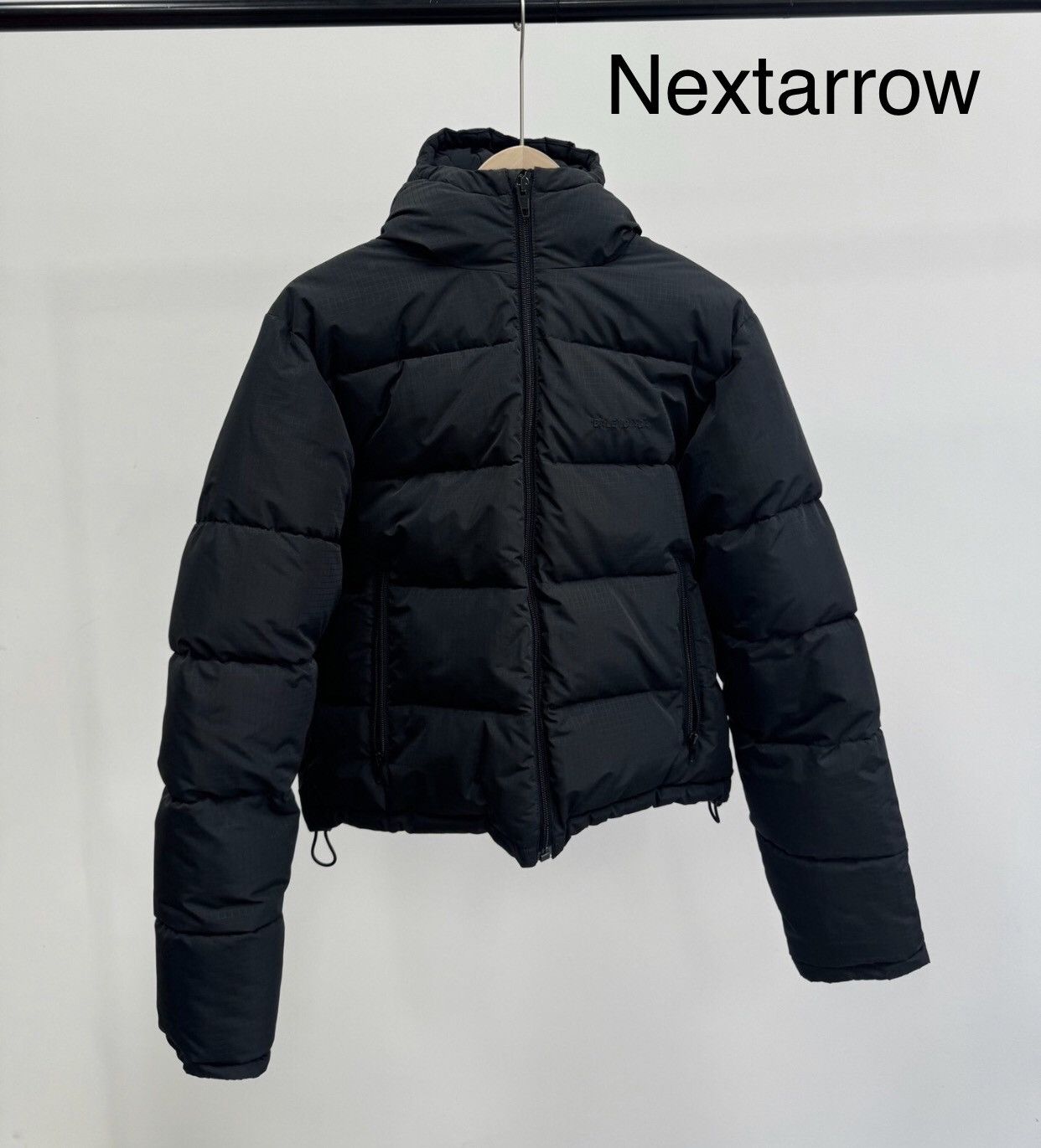 Balenciaga Balenciaga 19Resort Tight-fit Puffer jacket2412-Nextarrow Size US S / EU 44-46 / 1 - 1 Thumbnail