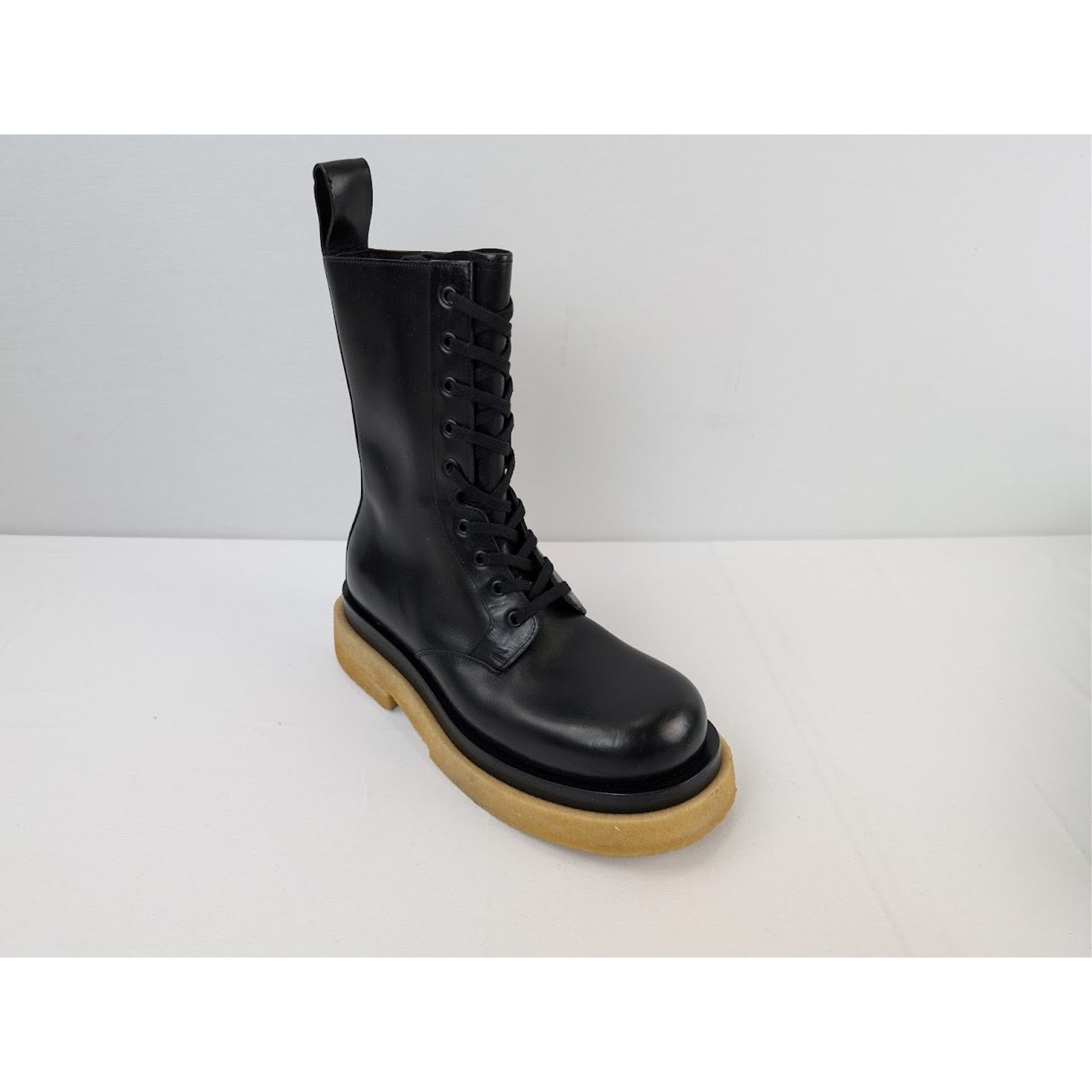 Bottega Veneta o1rshd1 Military Calf Lug Boots in Black Size US 7 / EU 40 - 3 Thumbnail