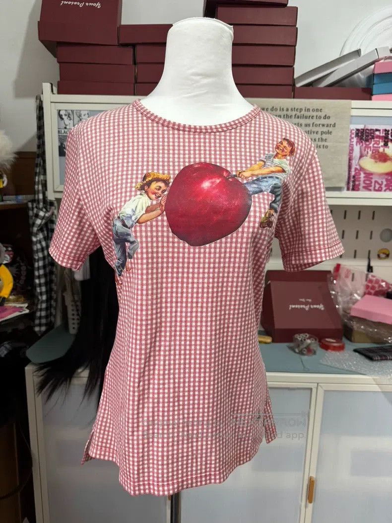 Vivienne Westwood Vivienne Westwood Canvas T-Shirt with Children's Painting Size M / US 6-8 / IT 42-44 - 1 Thumbnail