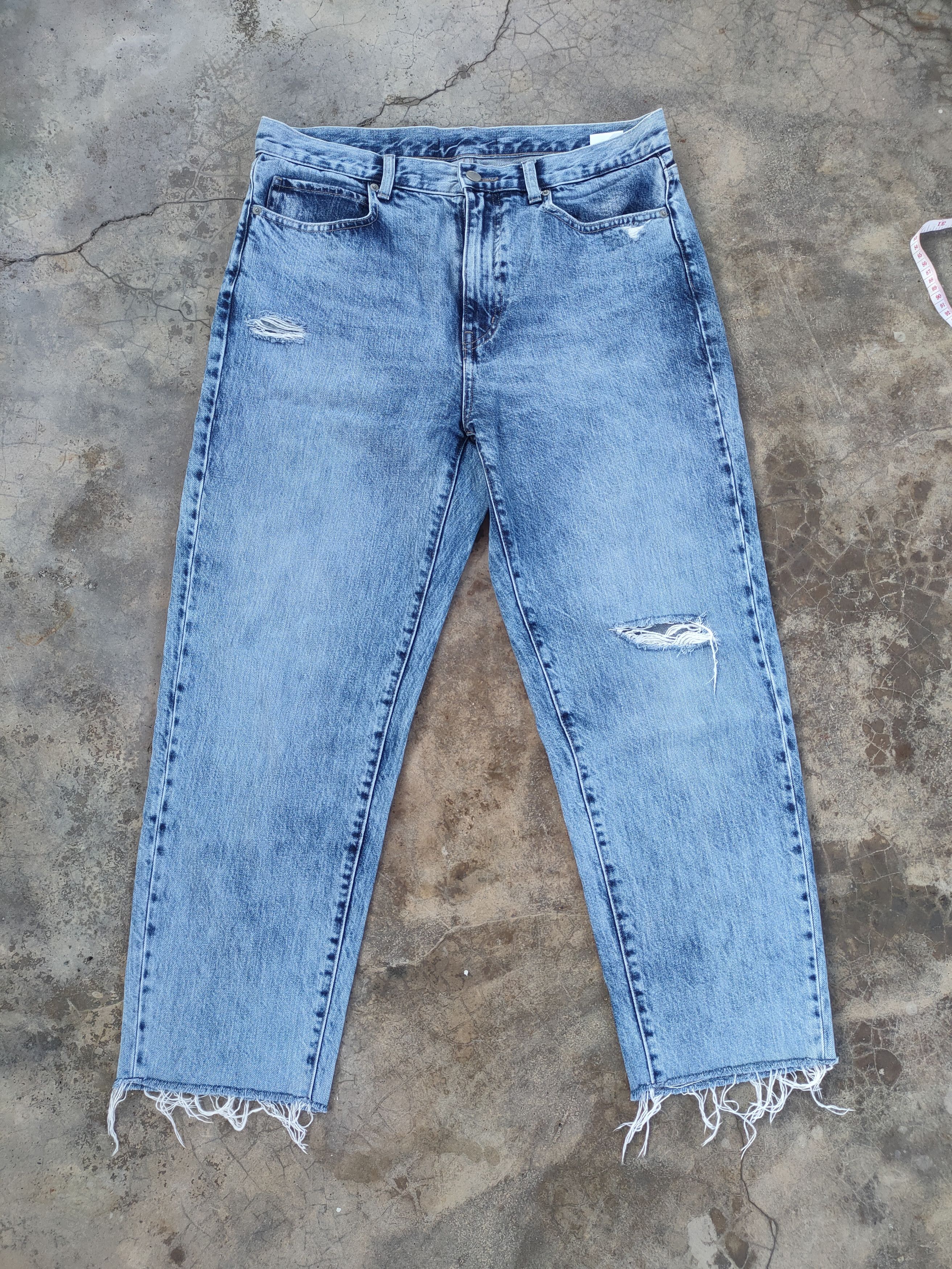 Japanese Brand VINTAGE JAPANESE DISTRESSED FADED JEANS PANTS Size US 33 - 1 Thumbnail