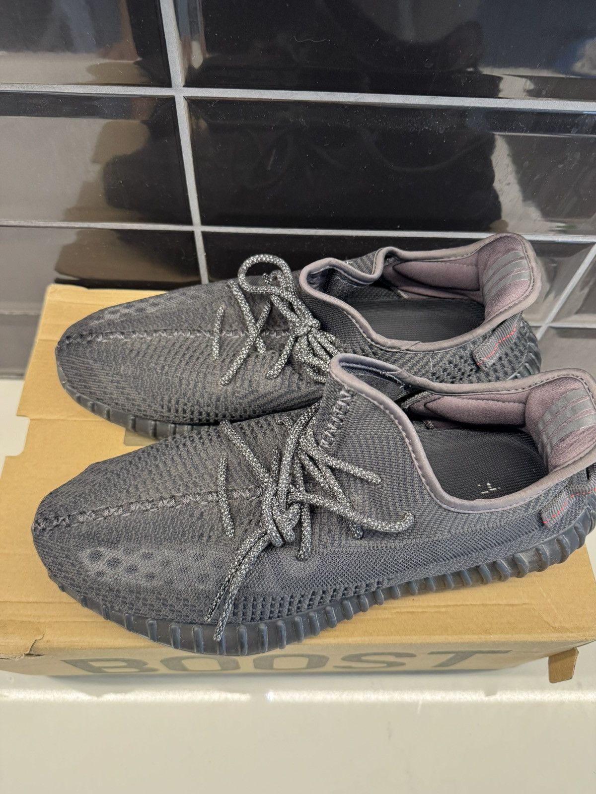 Yeezy Adidas Yeezy Boost 350 V2 Black size 13 Size US 13 / EU 46 - 8 Thumbnail