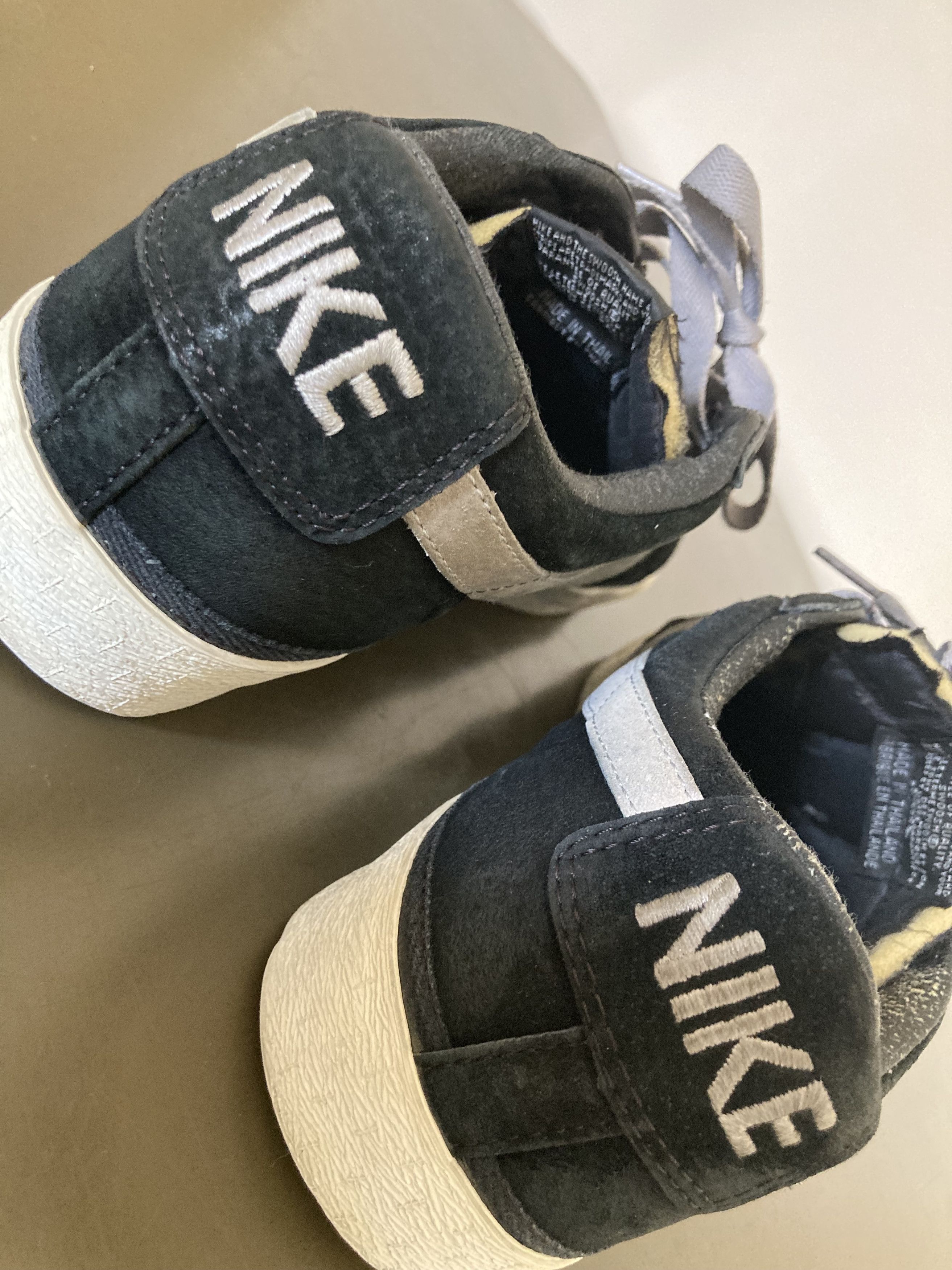 Nike Vintage. Nike Blazer Lo. Black/White from 2002. US10 Size US 10 / EU 43 - 11 Thumbnail
