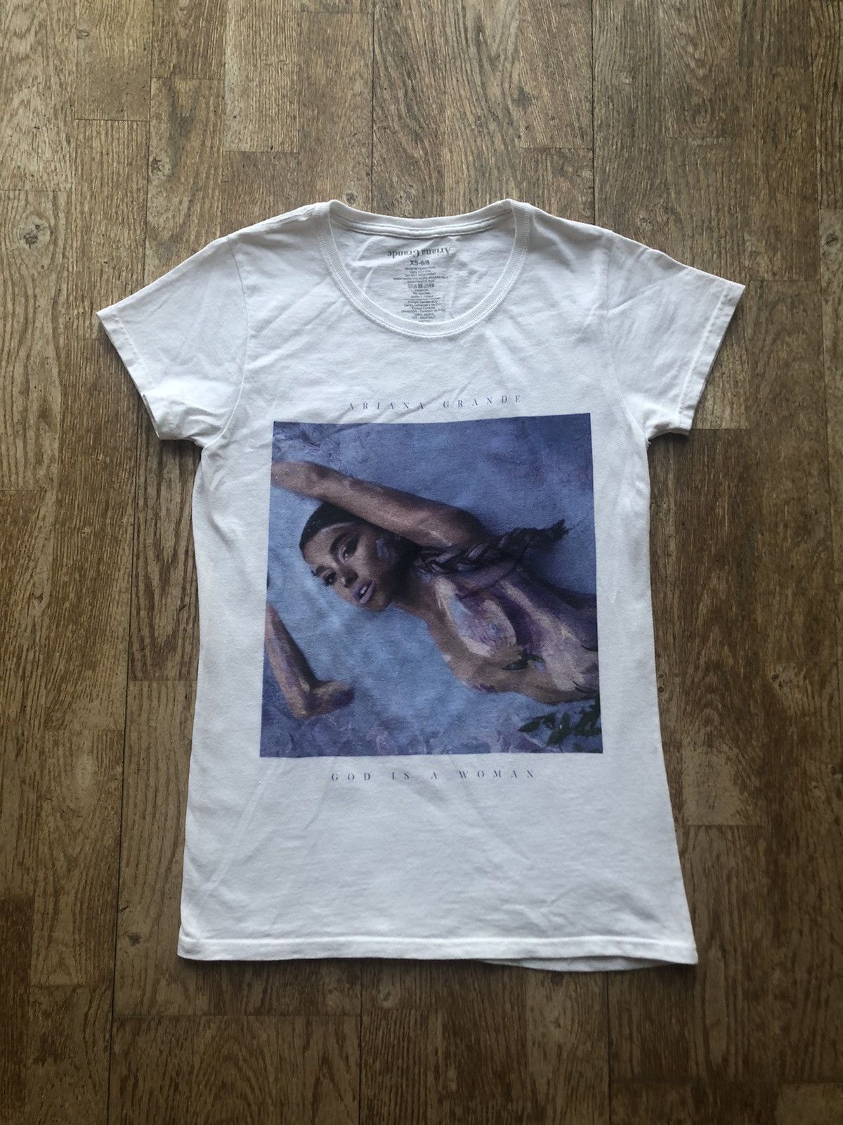 Band Tees × Vintage ARIANA GRANDE GOD IS A WOMAN ALBUM TEE SHIRT Size US XS / EU 42 / 0 - 1 Thumbnail