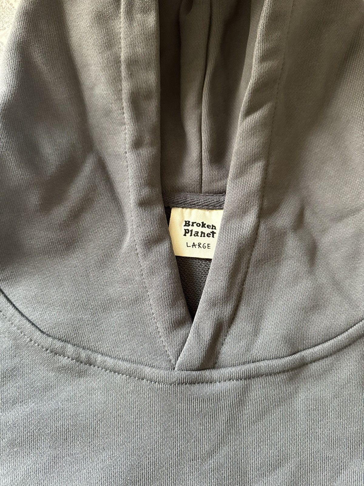 Broken Planet Broken planet hoodie Size US L / EU 52-54 / 3 - 4 Thumbnail