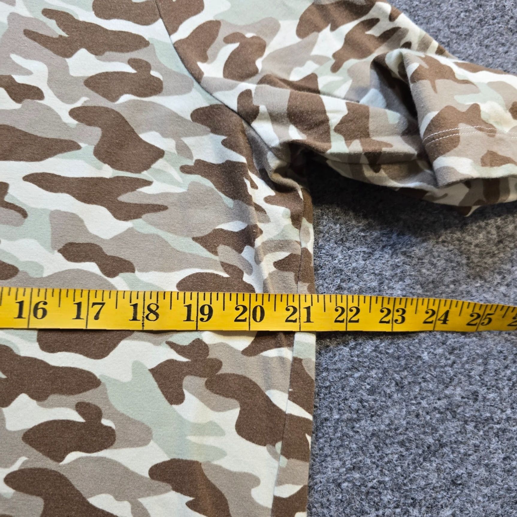 Vintage Belle Kim Gravel Top Women Large Green Brown Camo Stretchy Shirt V Neck Capsule Shirt Green Women L Camouflage V-Neck Zipper Size L / US 10 / IT 46 - 5 Thumbnail