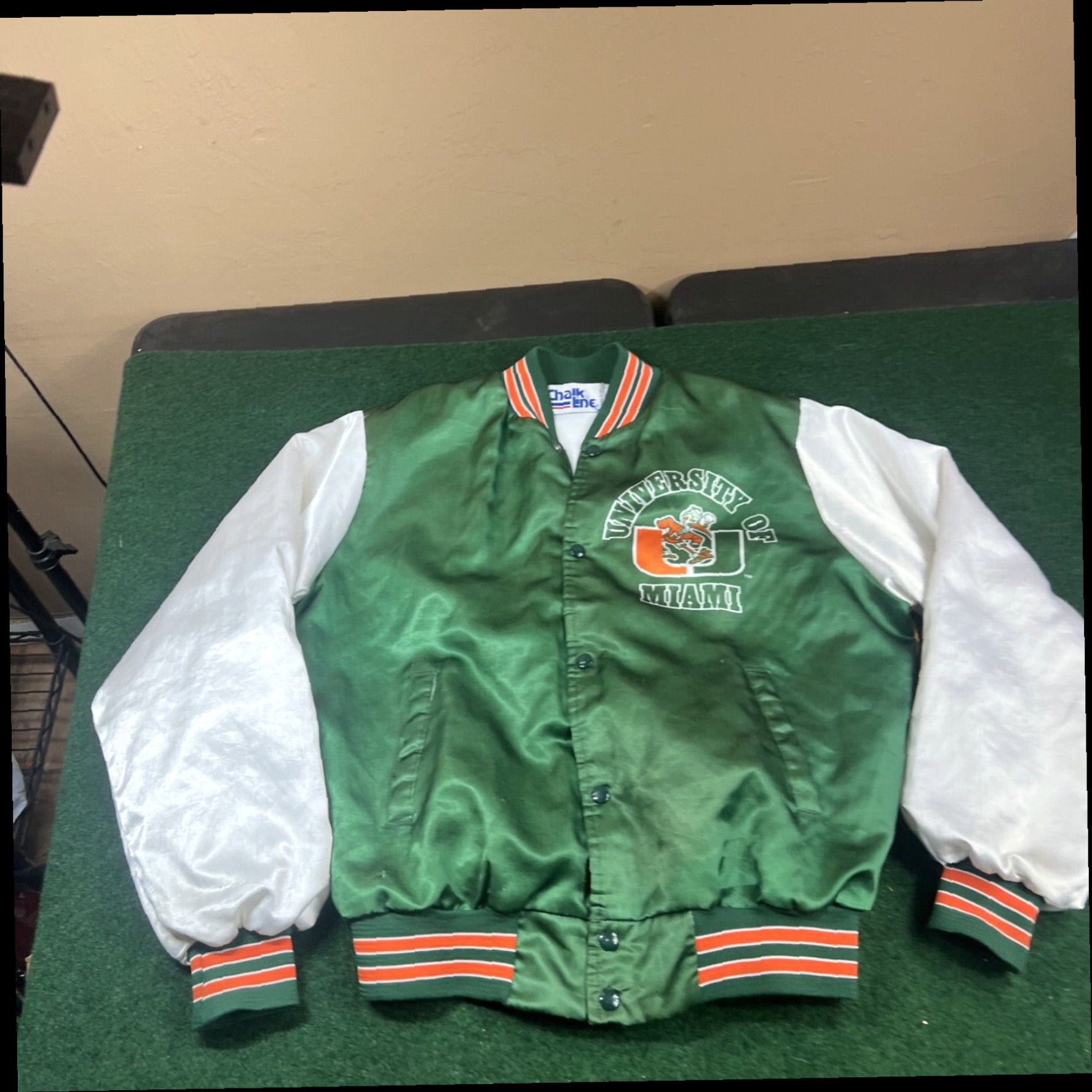 Chalk Line VTG Chalk Line University Miami Hurricanes Fanimation Jacket size large USA 90s Size US L / EU 52-54 / 3 - 7 Thumbnail