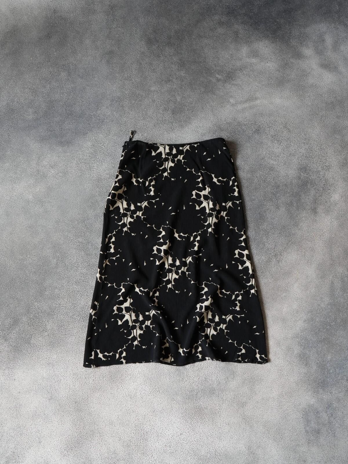 Prada S/S 2001 Prada Silk Floral Skirt VINTAGE IT38 Size 25" / US 0 / IT 36 - 10 Thumbnail