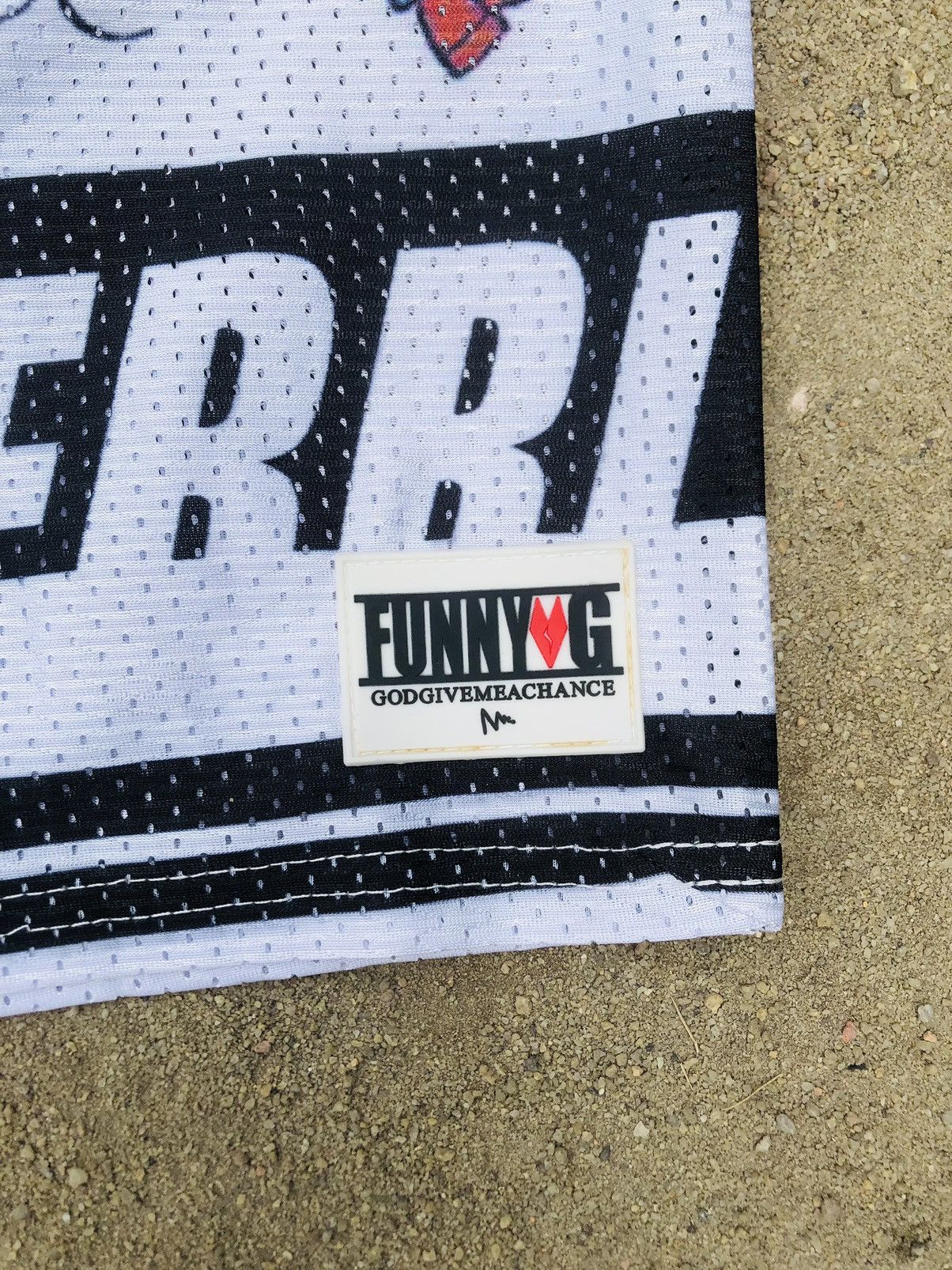 Other Funny guerilla tees full print vintage Size US M / EU 48-50 / 2 - 3 Thumbnail