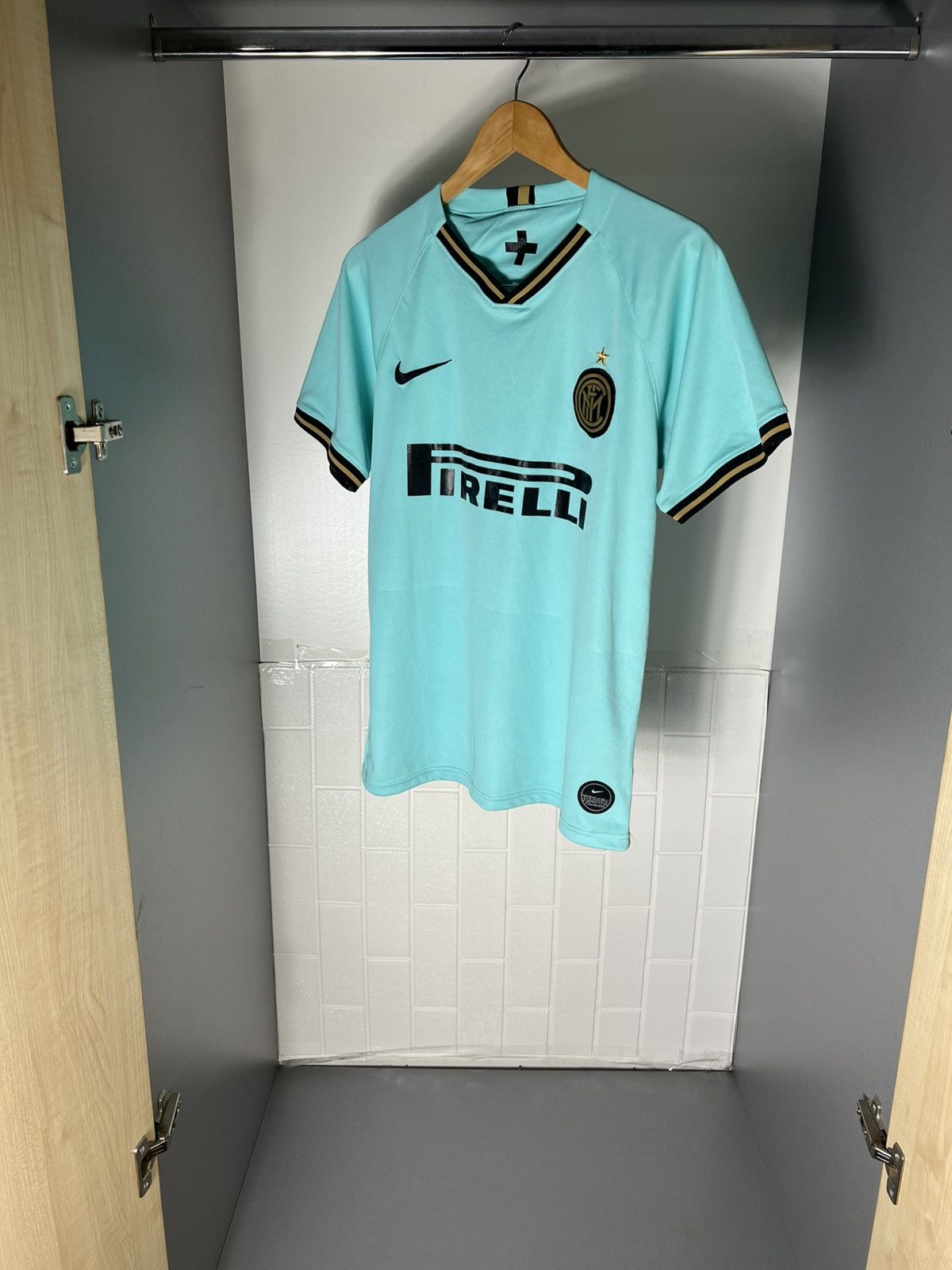 Nike VINTAGE NIKE FC INTER MILAN ITALY SOCCER JERSEY RETRO Y2K Size US M / EU 48-50 / 2 - 8 Thumbnail