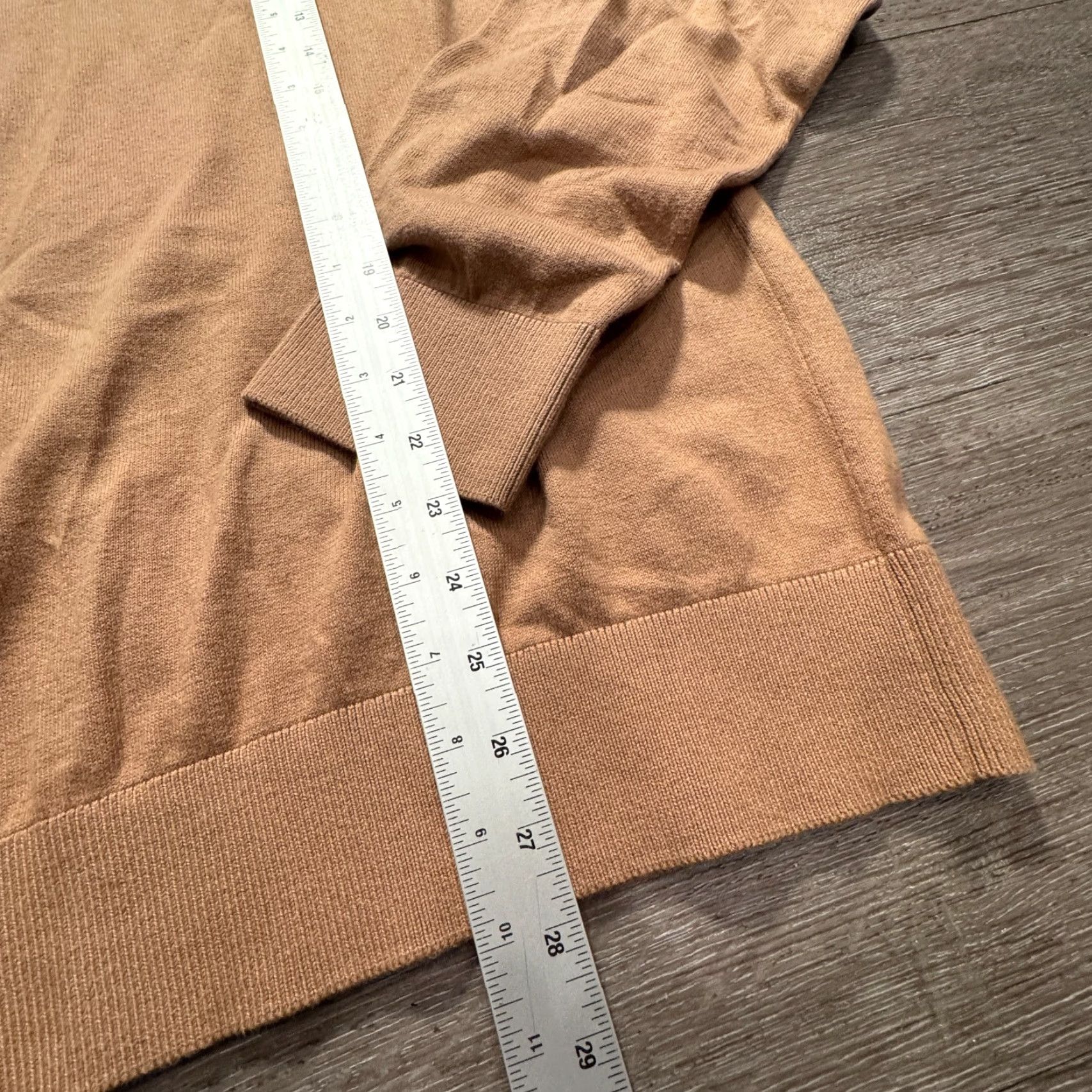 Gap VINTAGE Gap Shirt Mens Large Beige V-Neck 100% Knit Sweater Casual Lounge 90s Mens Size US L / EU 52-54 / 3 - 6 Thumbnail