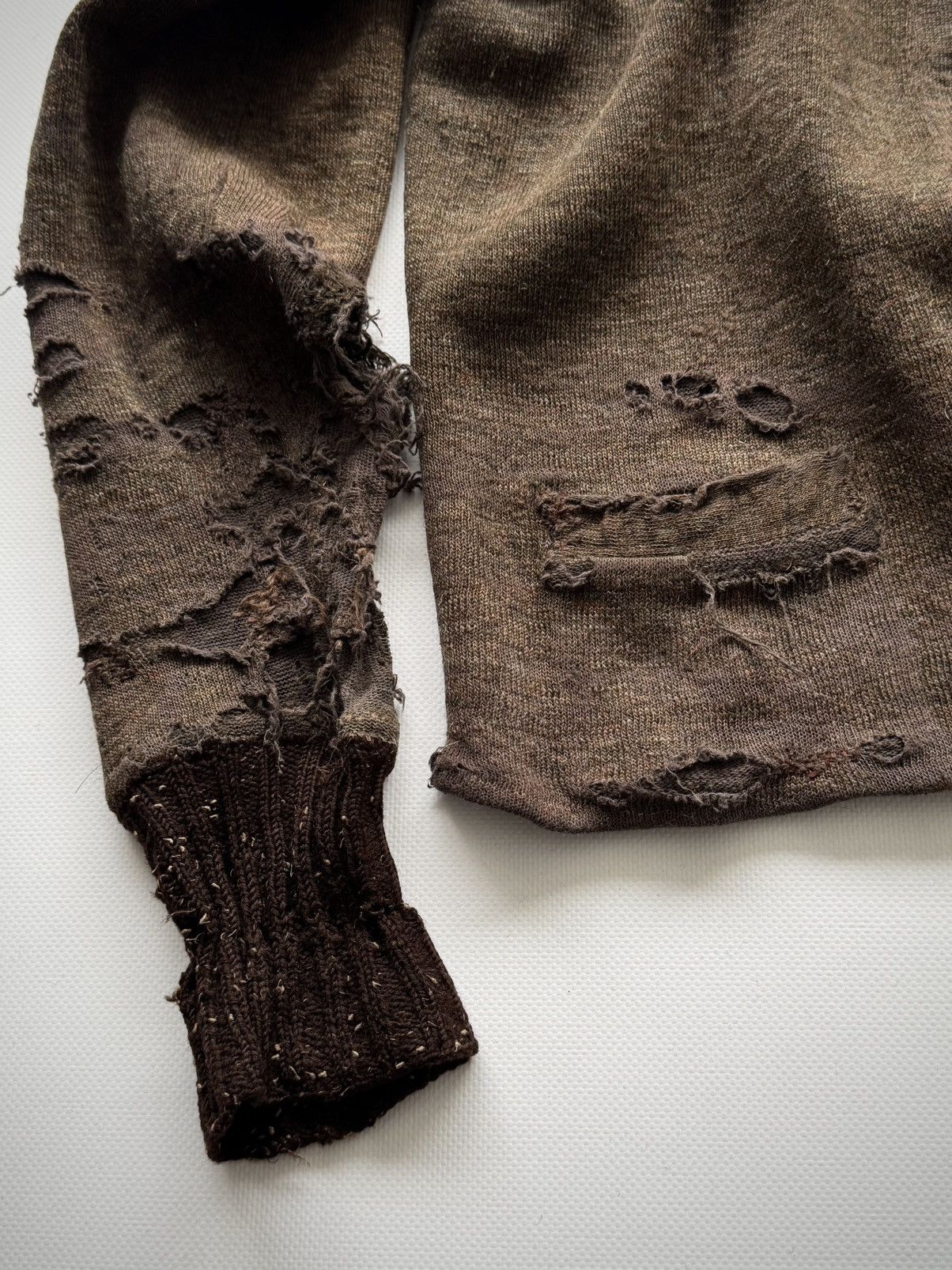Vintage 1930s German Thrashed Avant Garde Wool Knit Cardigan Size US M / EU 48-50 / 2 - 3 Thumbnail