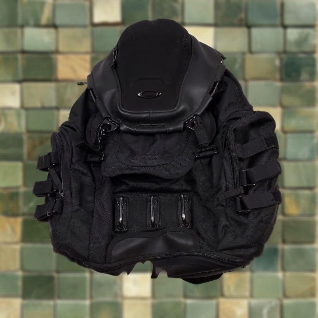 Oakley Oakley Kitchen Sink Backpack Stealth Black 34L Laptop Tactical Hiking Men Backpack Black 34L Navy? Size ONE SIZE - 1 Thumbnail