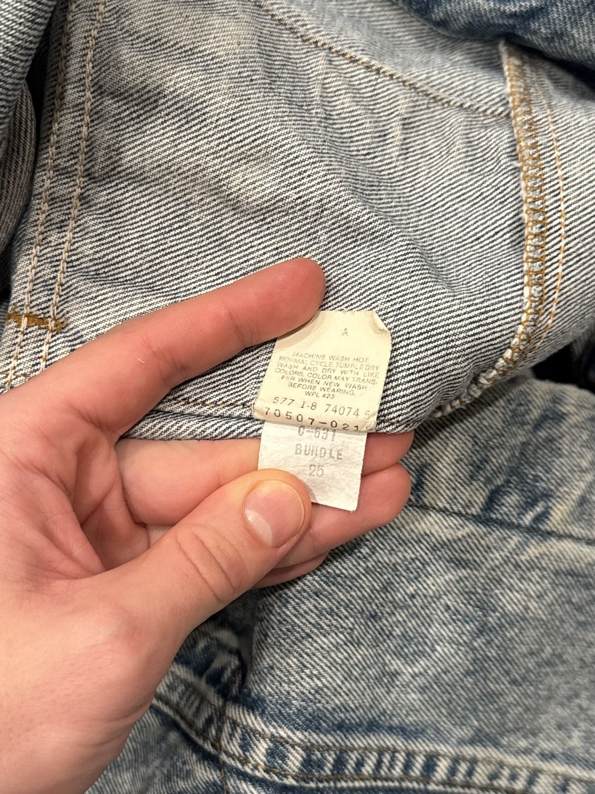 Levi's Vintage Levi’s 70507-0219 Made In USA Denim Jacket Mens Larg Size US L / EU 52-54 / 3 - 9 Thumbnail