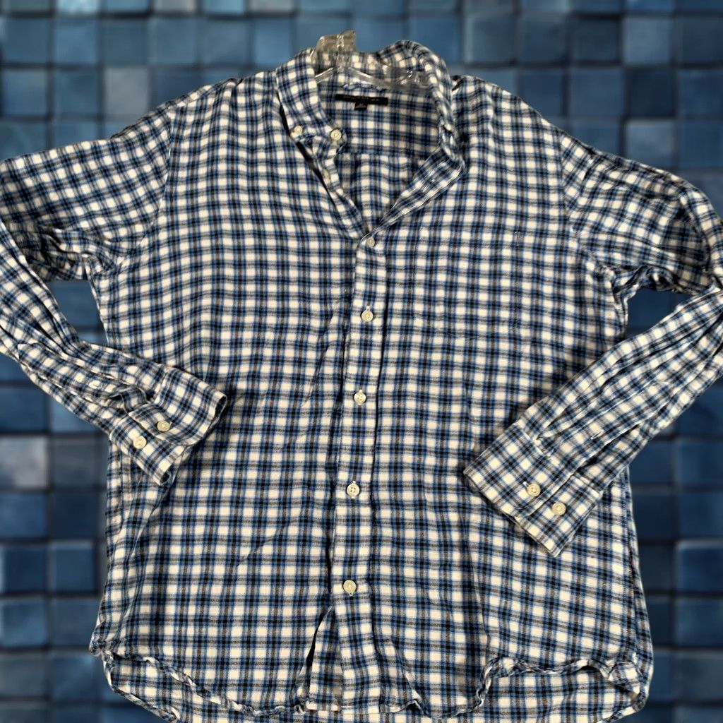 Banana Republic VINTAGE? No. Banana Republic Shirt Mens Medium Blue Check Linen Long Sleeve Button Down Size US M / EU 48-50 / 2 - 1 Thumbnail