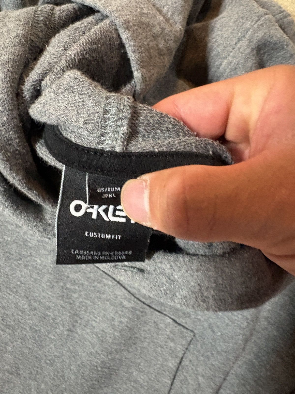 Oakley Oakley Y2K Spellout Hoodie Gray Size Medium Size US M / EU 48-50 / 2 - 4 Thumbnail