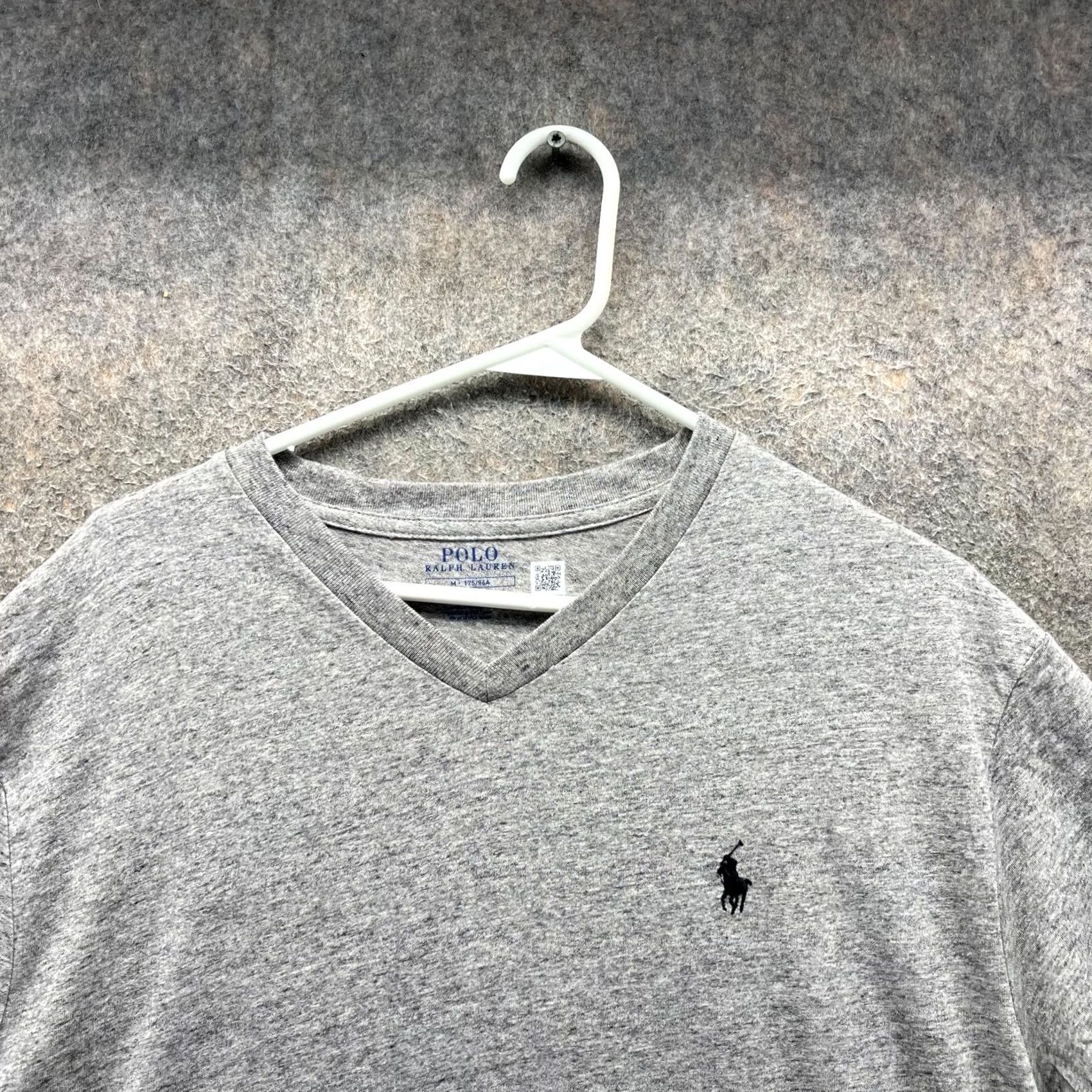 Polo Ralph Lauren Polo Ralph Lauren Shirt Mens Medium Gray V-Neck Polo Logo Short Sleeve Classic Fit T-Shirt Size US M / EU 48-50 / 2 - 6 Thumbnail