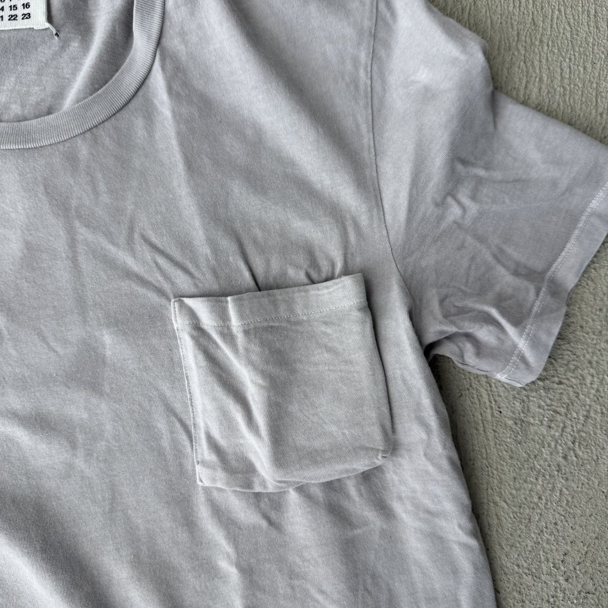 Maison Margiela S/S 10 ‘Smokers’ Pocket T Shirt Size US S / EU 44-46 / 1 - 14 Thumbnail