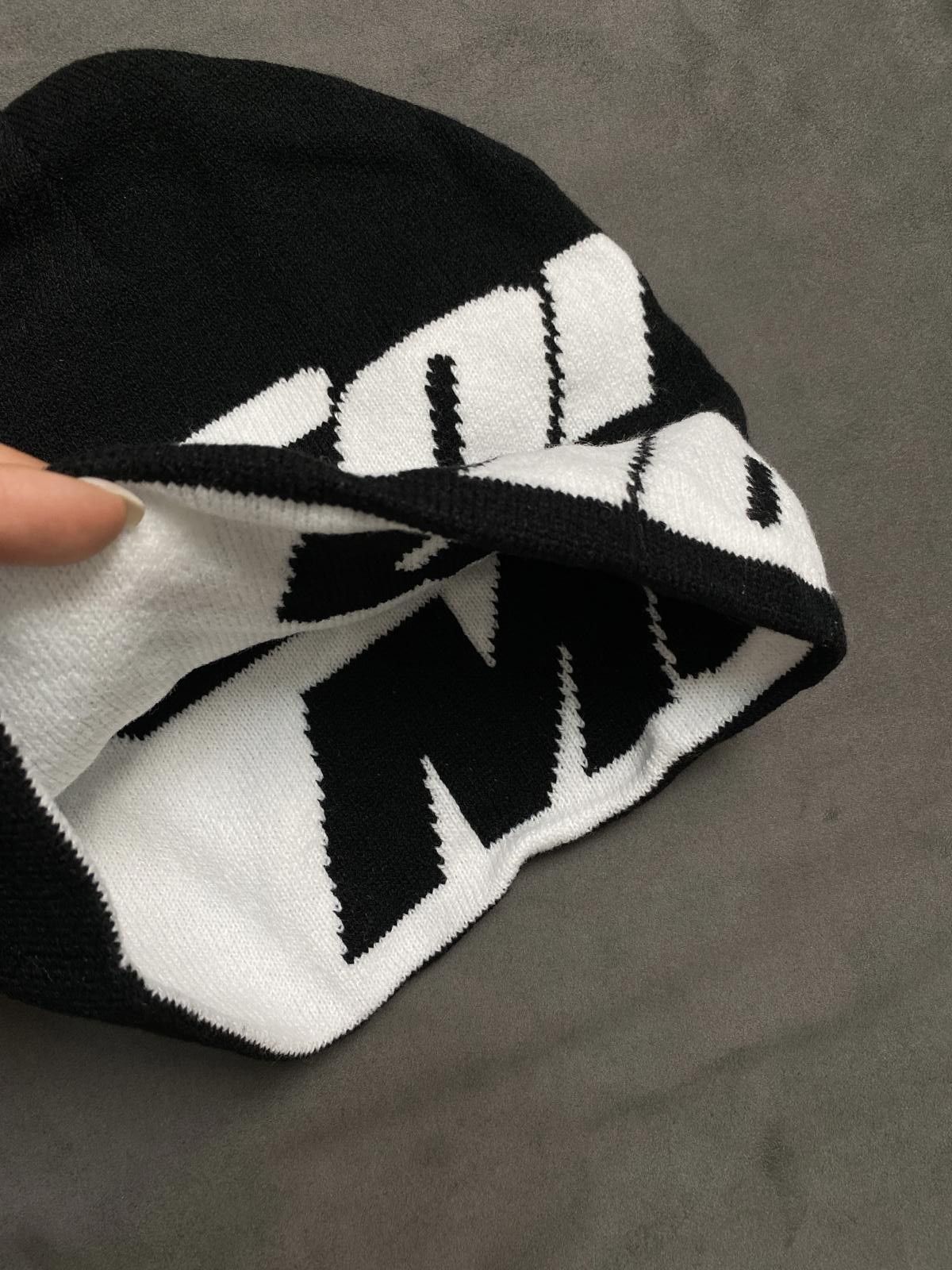 Japanese Brand Rare Sorry Mom Logo No Cuff Knit Reversible Beanie OS Size ONE SIZE - 7 Thumbnail