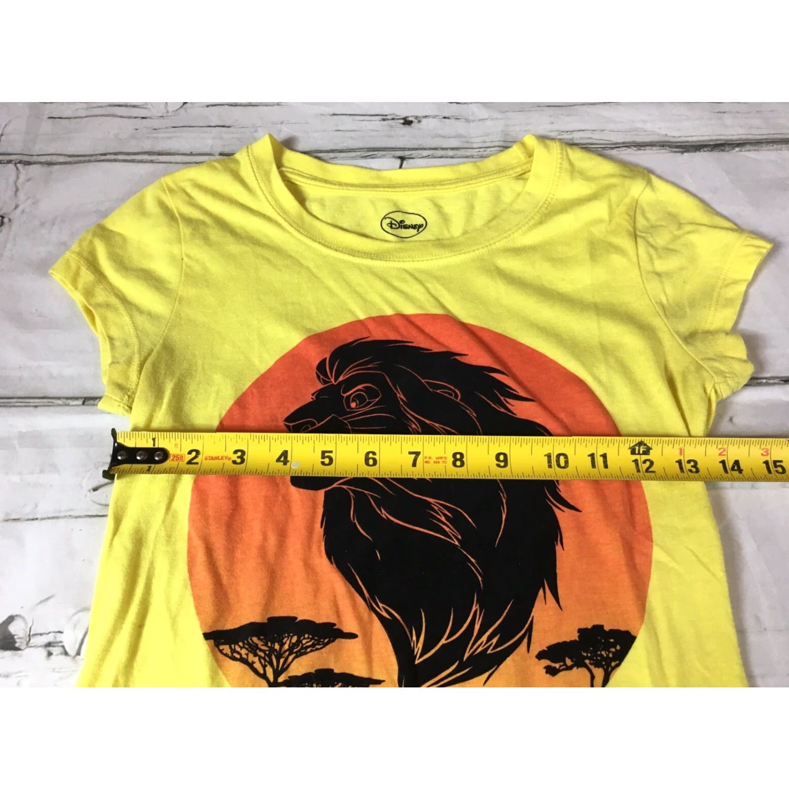 Disney Disney The Lion King T-Shirt Yellow Sz M Juniors Women Graphic Tee Short Sleeve Size M / US 6-8 / IT 42-44 - 4 Thumbnail