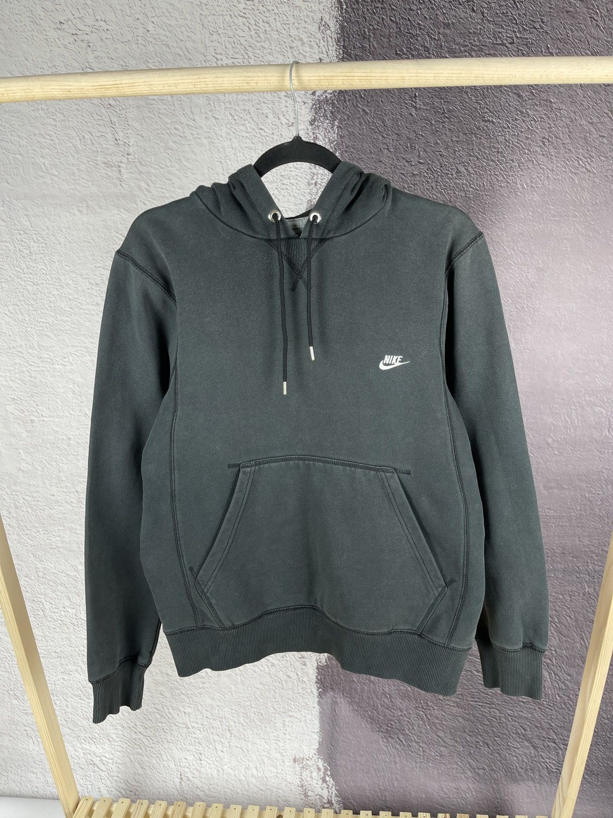 Nike × Vintage Nike vintage y2k black faded hoodie swoosh Size US M / EU 48-50 / 2 - 1 Thumbnail