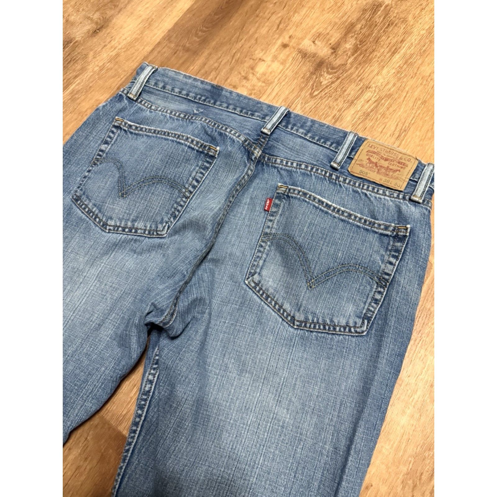 Levi's VINTAGE Levi's 505 Jeans Men 38x30 Blue Medium Wash Regular Fit Straight 90s Logo Size US 38 / EU 54 - 5 Thumbnail