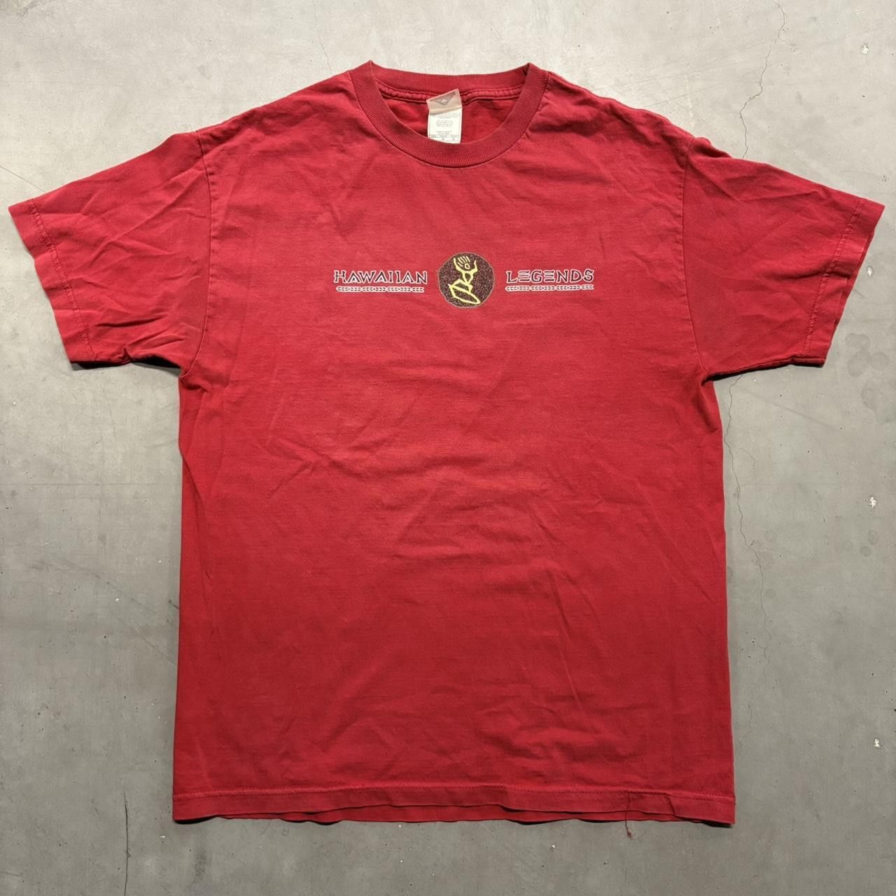 Vintage Crazy Vintage Y2K/2000s Red Hawaiian Legends Surf Skater Graphic Hawaii T-Shirt! Size US L / EU 52-54 / 3 - 3 Thumbnail
