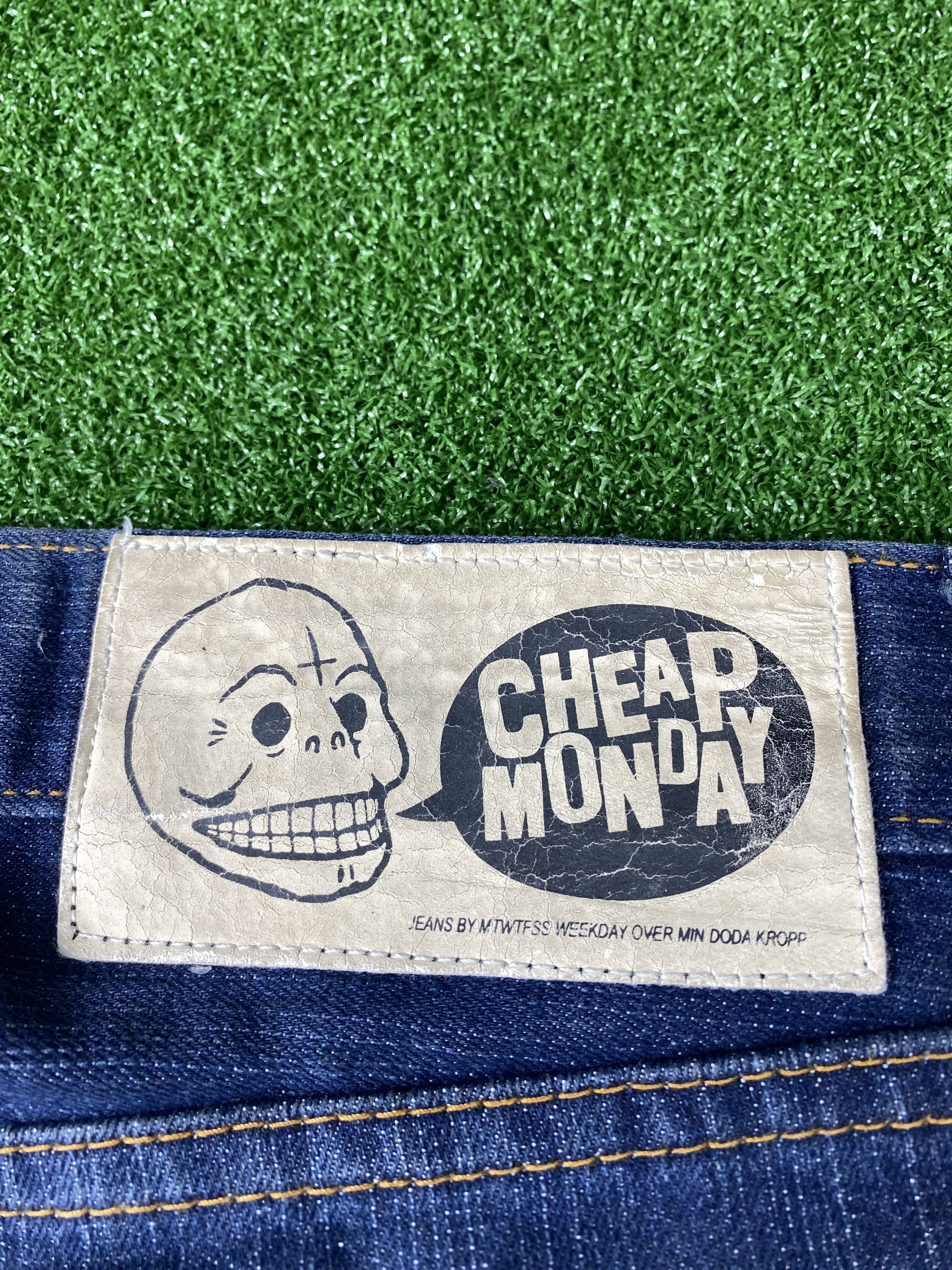 Cheap Monday Vintage Cheap Monday Distressed Blue Jeans Size US 34 / EU 50 - 10 Thumbnail