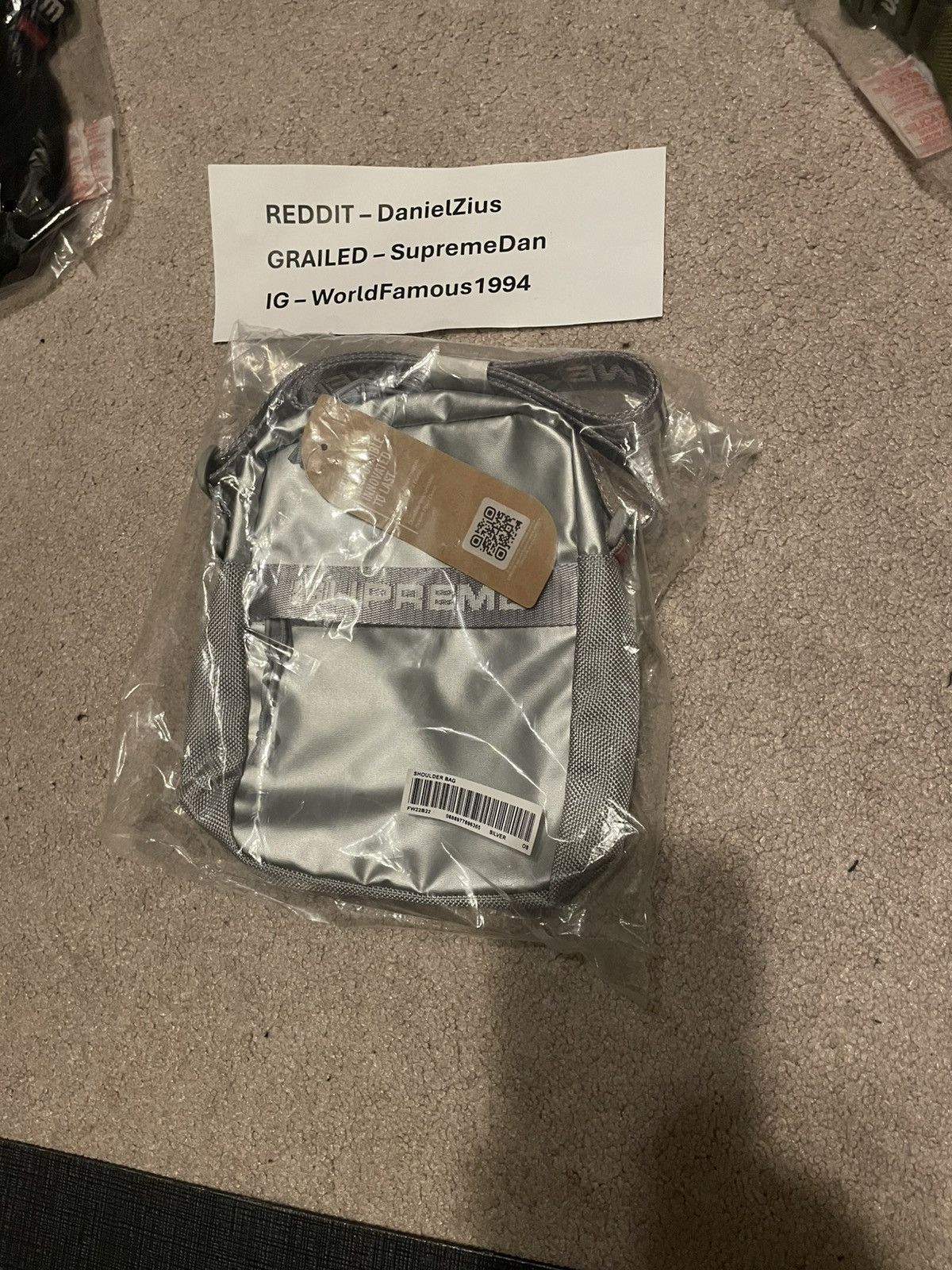 Supreme Supreme Shoulder Bag 'Silver' Size ONE SIZE - 3 Thumbnail