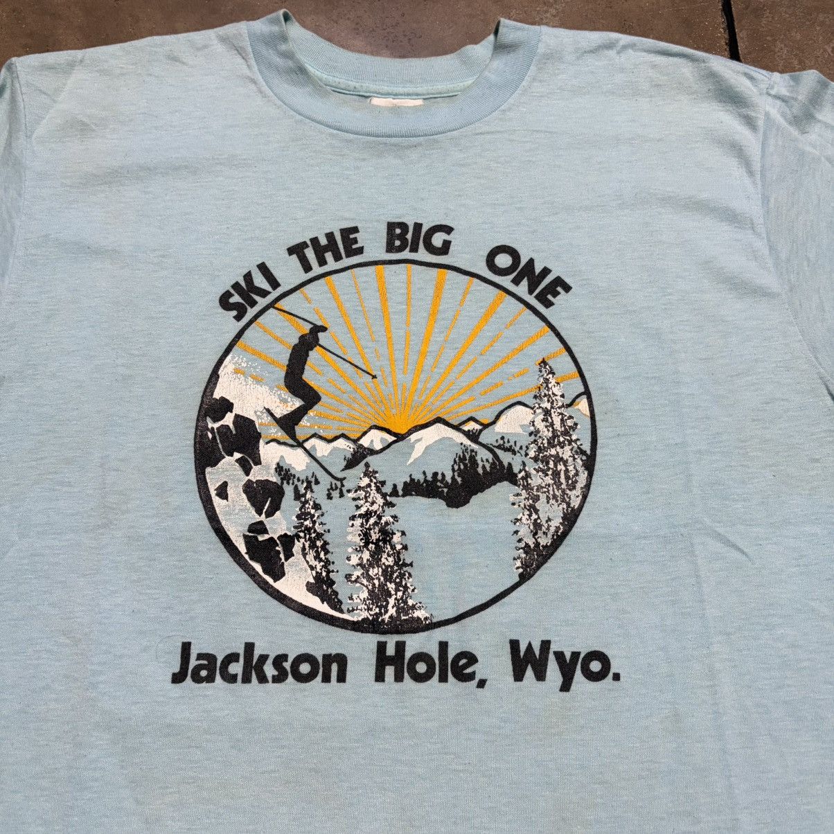 Vintage Vintage 80s Jackson Hole Wyoming T shirt Ski Outdoor Nature Size US M / EU 48-50 / 2 - 4 Thumbnail