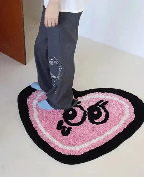 Other Tufting Cute Eyes Heart Shape Rugs Size ONE SIZE - 2 Thumbnail