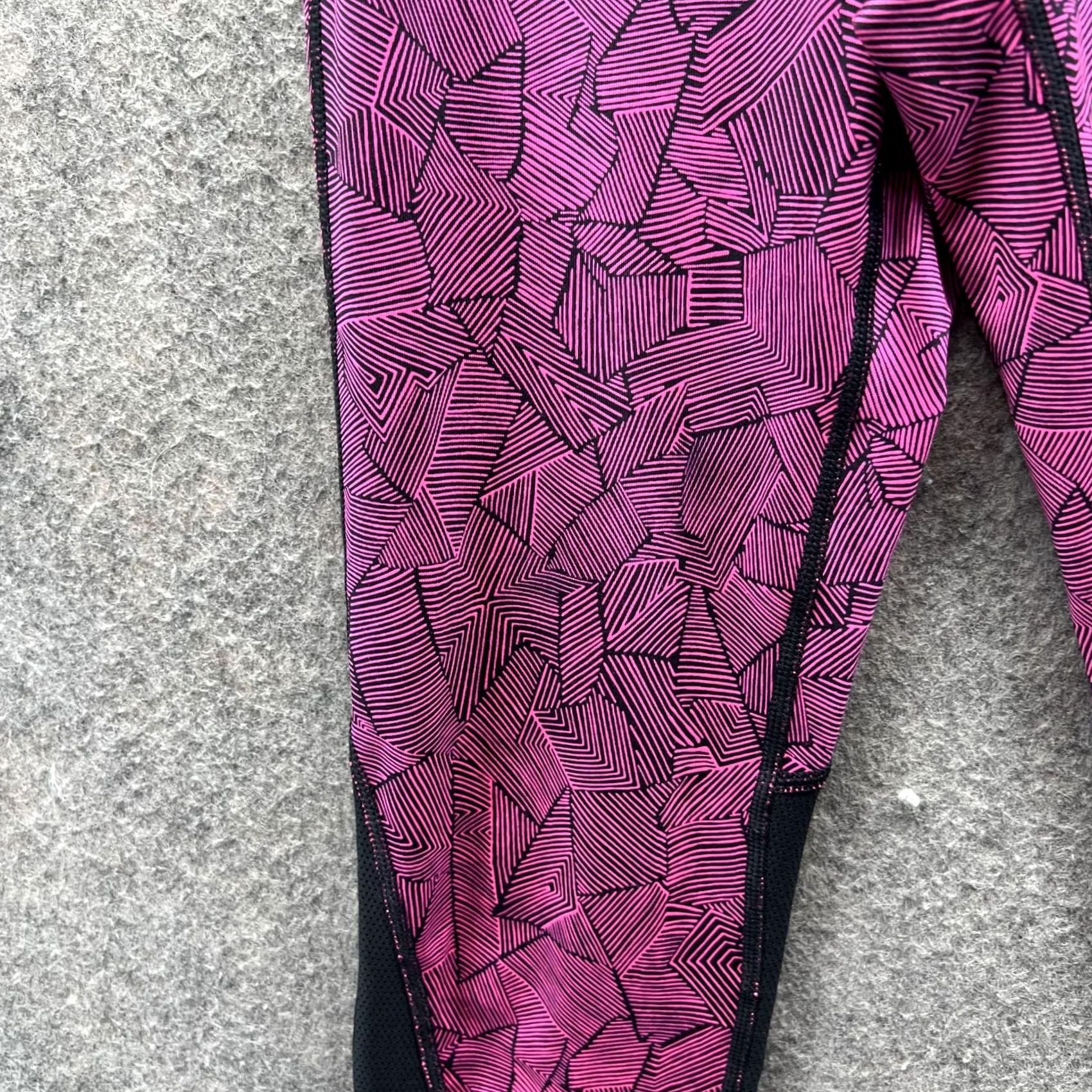 Nike Nike Dri-FIT Pants Women Small Purple Athletic Training Lightweight Polyester Leggings Size 28" / US 6 / IT 42 - 5 Thumbnail