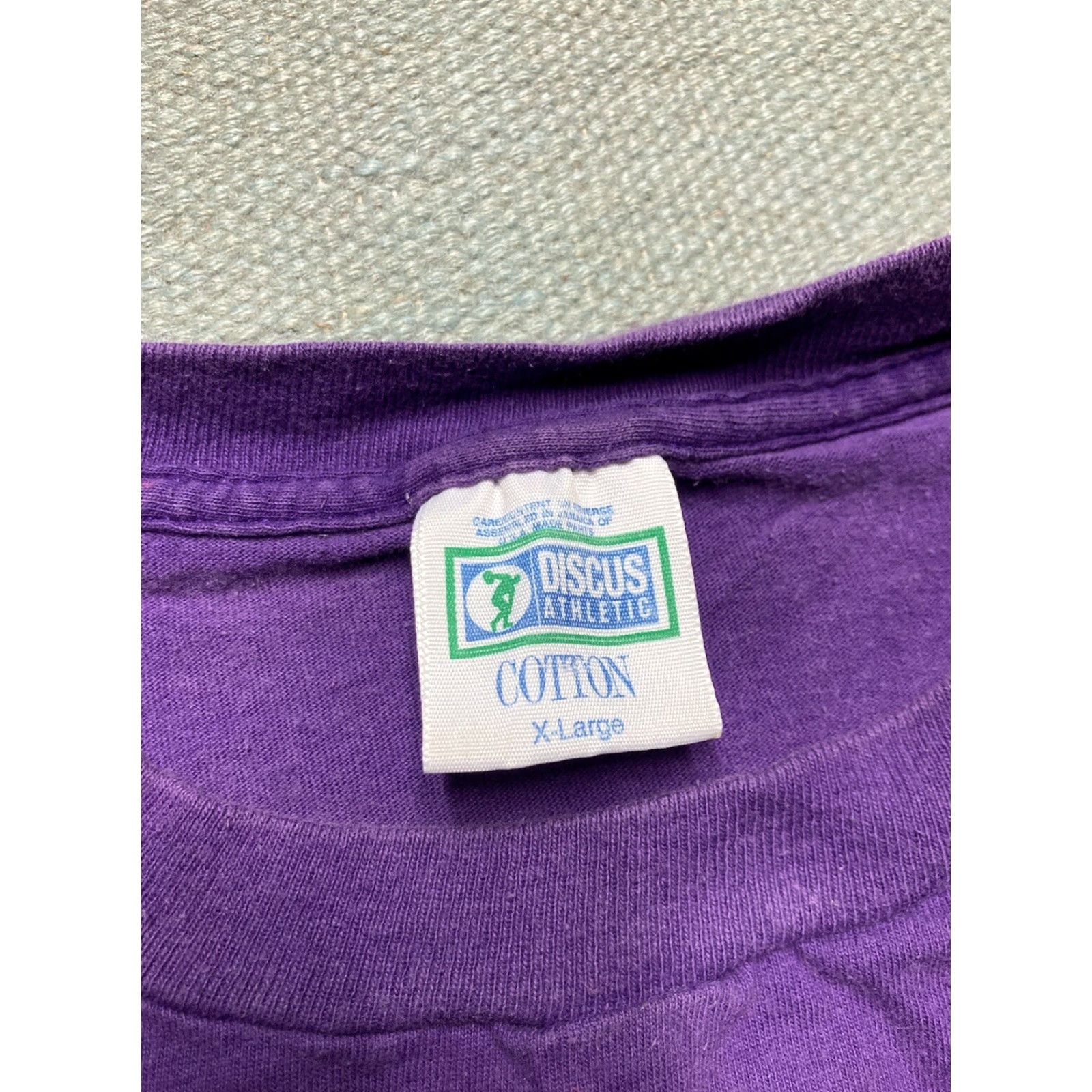 Vintage VINTAGE Discus Athletic T-Shirt Men XL Cotton Purple 90s Single Stitch Blank Shirt Athletic 90s Mens XL Purple Size US XL / EU 56 / 4 - 6 Thumbnail